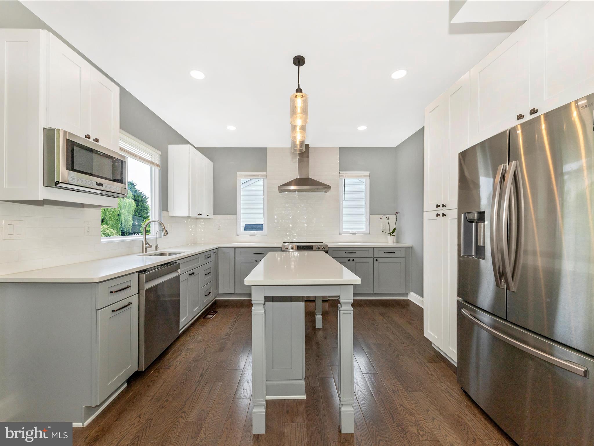 MEADOW CREEK - Residential