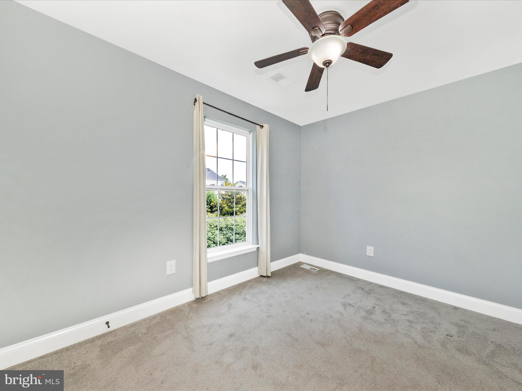 MEADOW CREEK - Residential