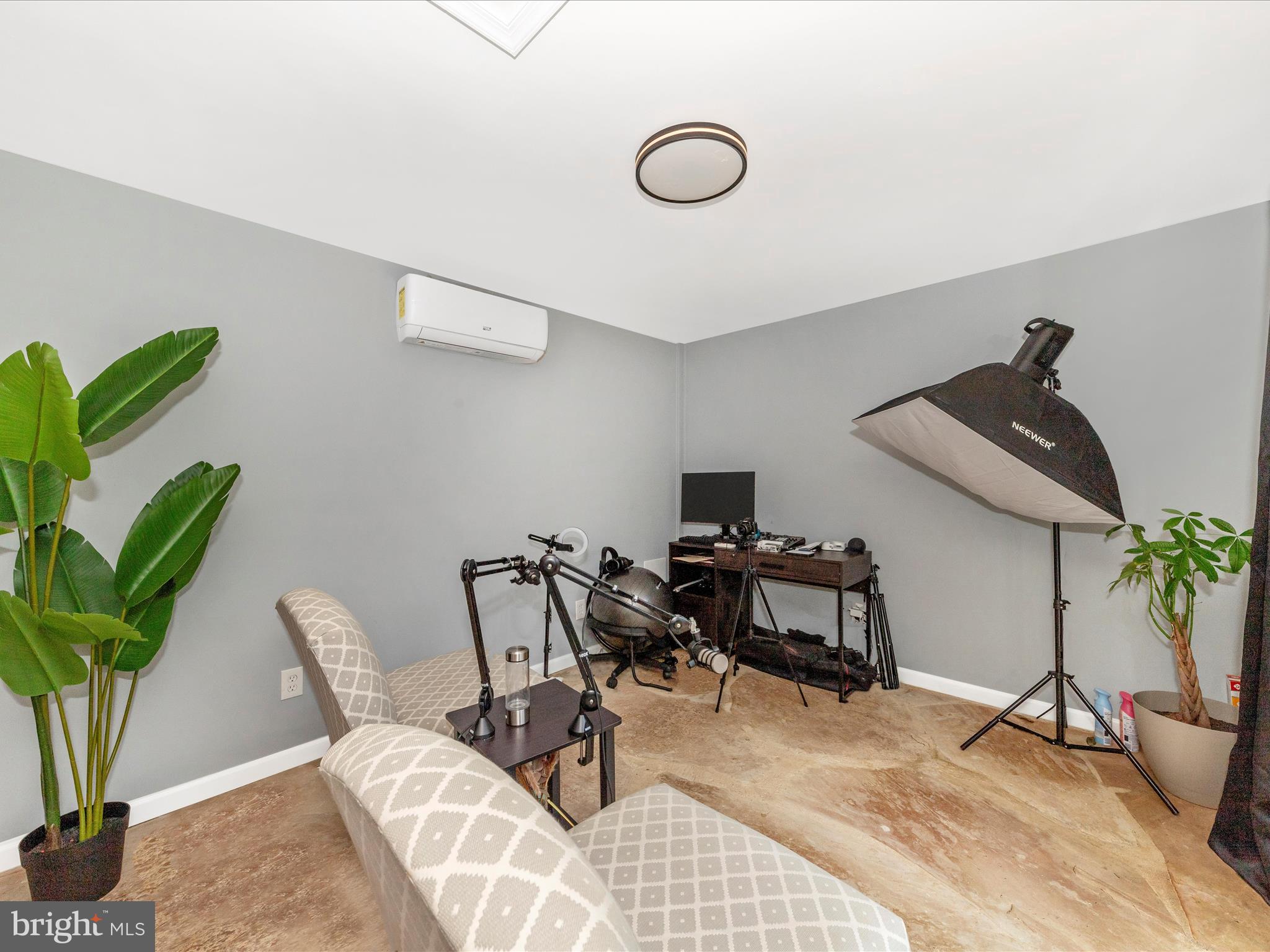 MEADOW CREEK - Residential