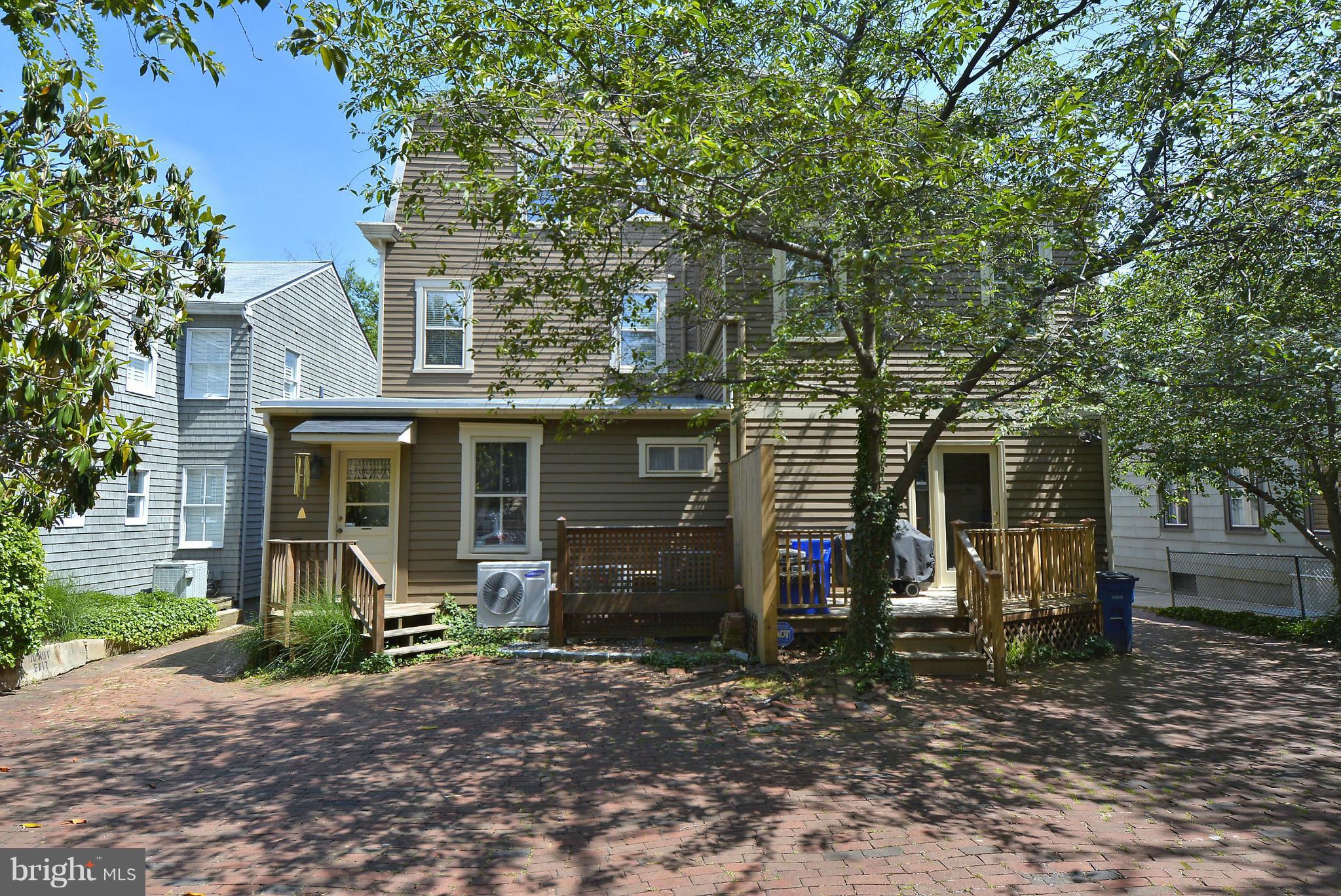 HISTORIC DISTRICT - Residential