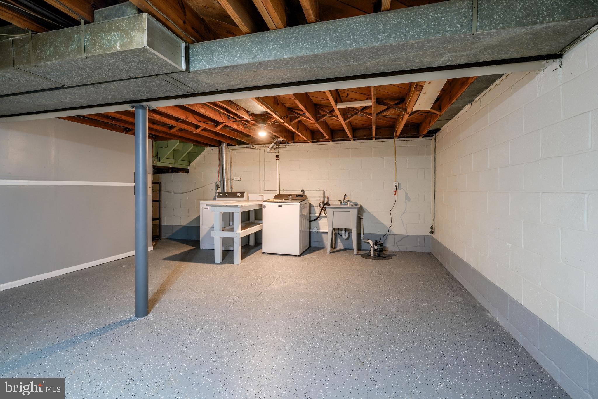 ROCKDALE PLAINS - Residential