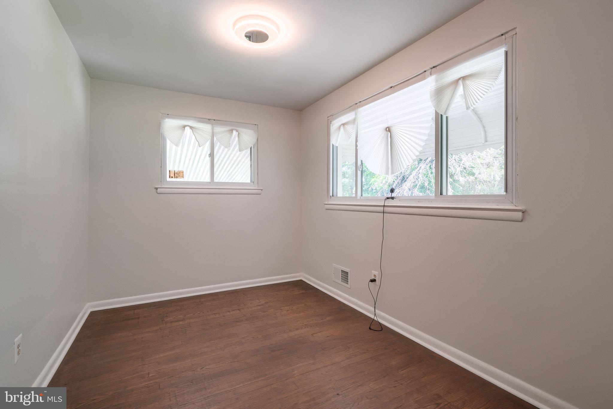 ROCKDALE PLAINS - Residential