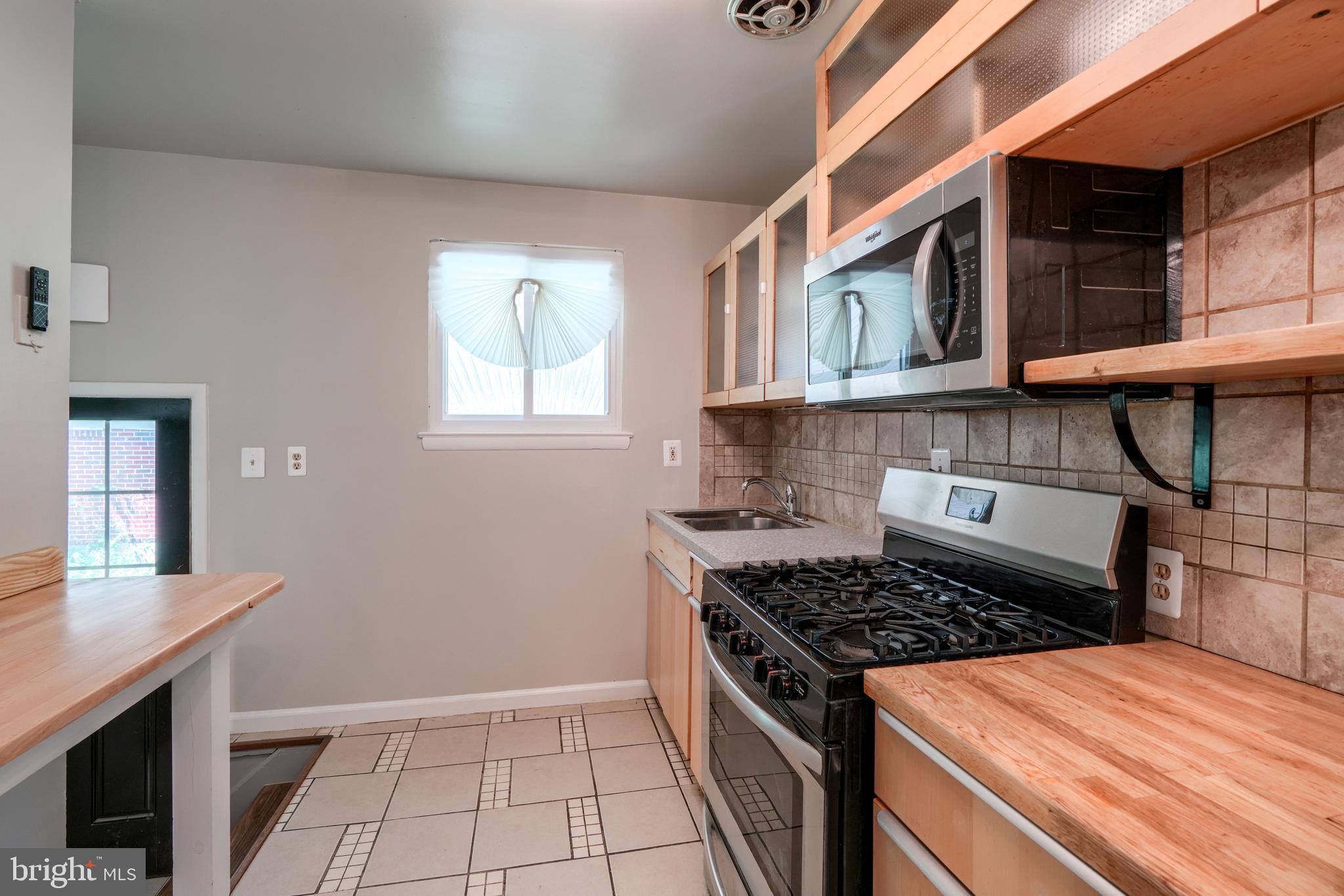 ROCKDALE PLAINS - Residential