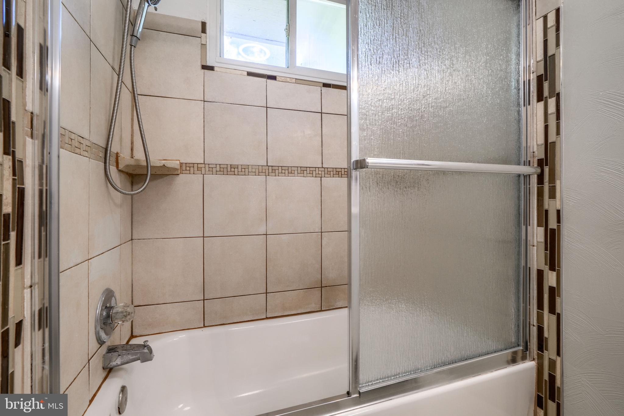 ROCKDALE PLAINS - Residential