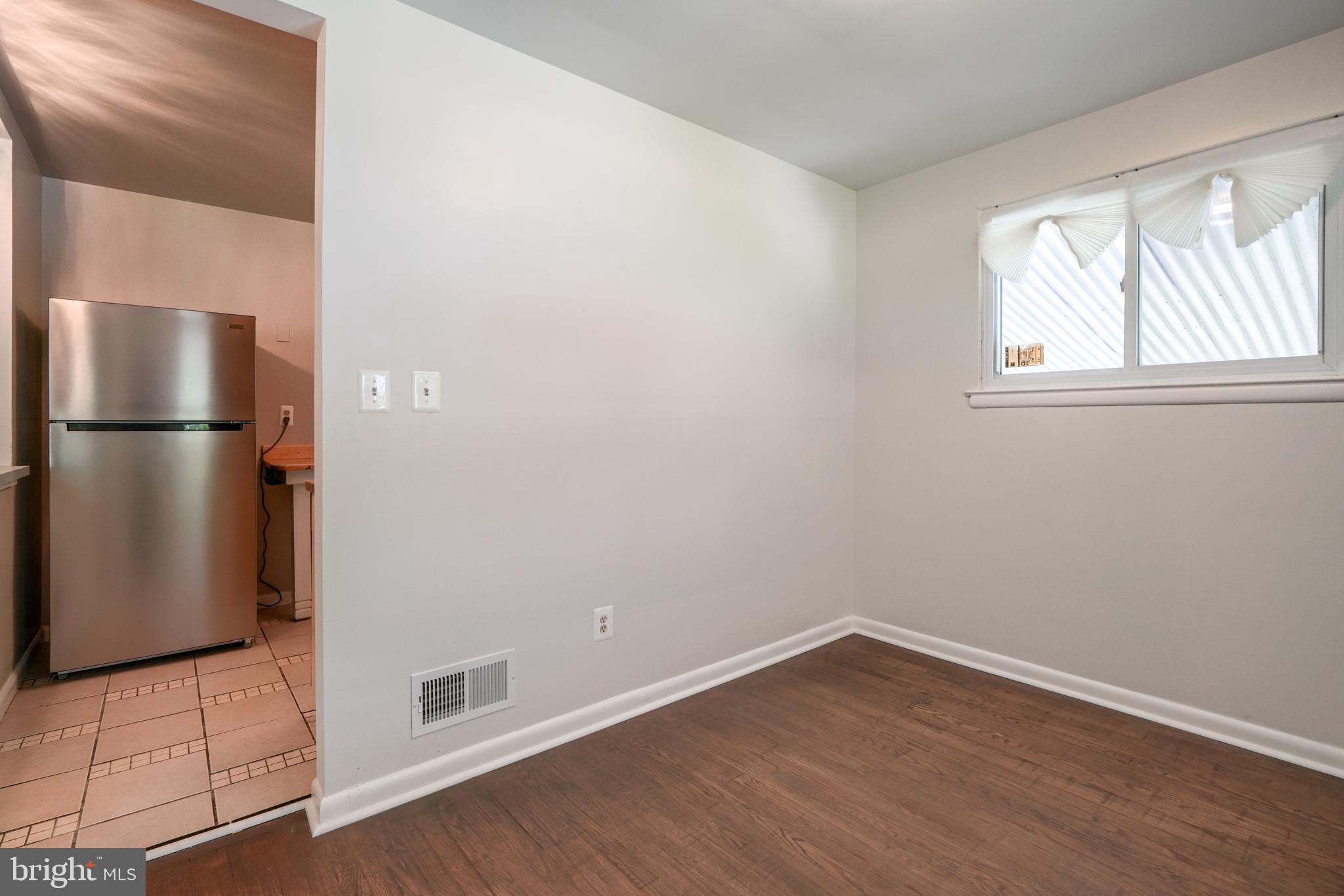 ROCKDALE PLAINS - Residential