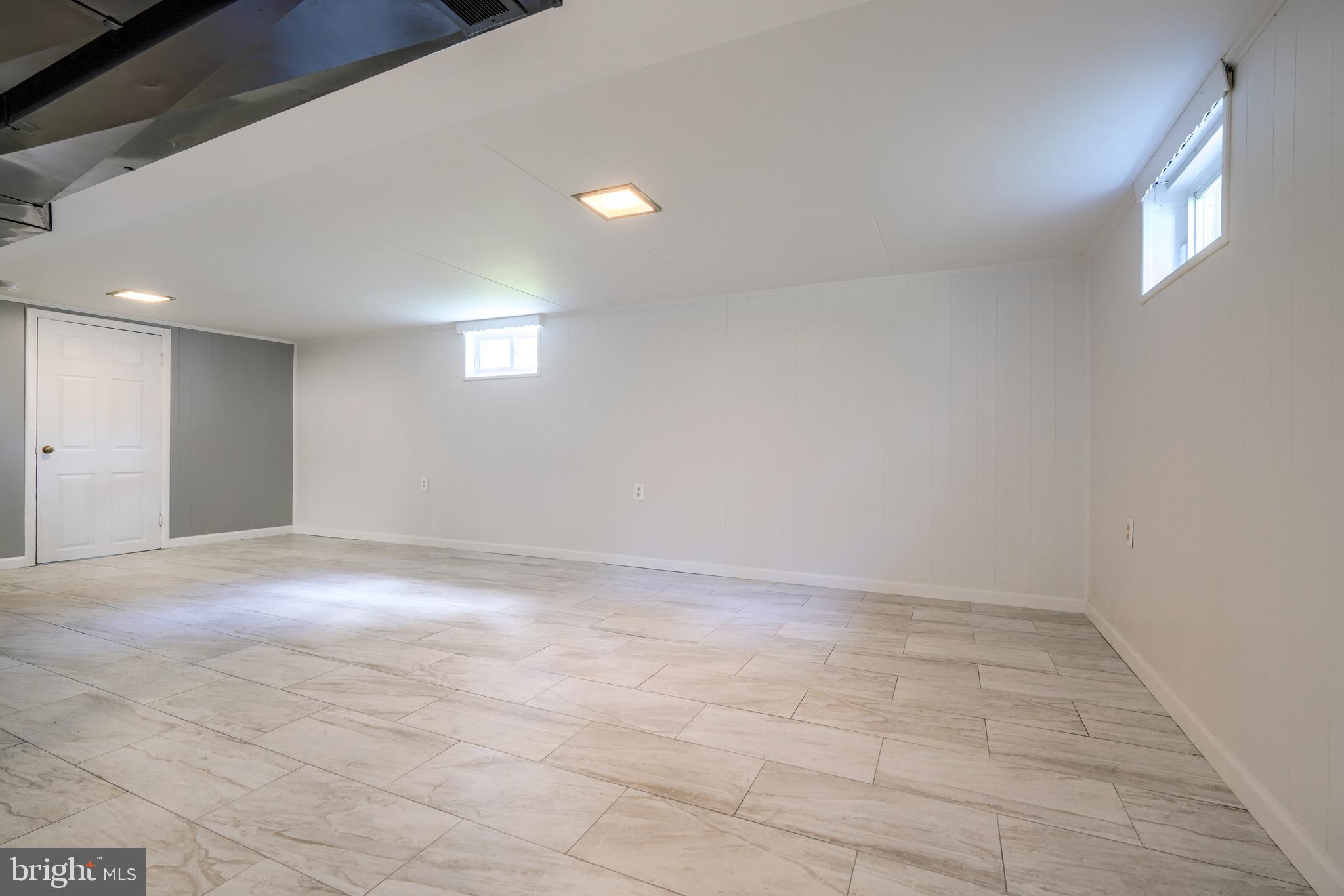 ROCKDALE PLAINS - Residential