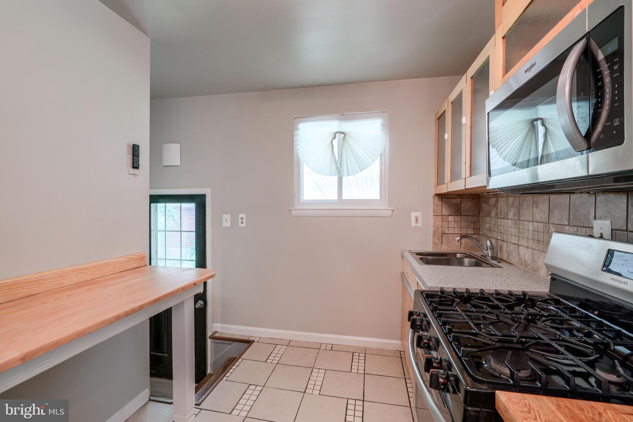 ROCKDALE PLAINS - Residential