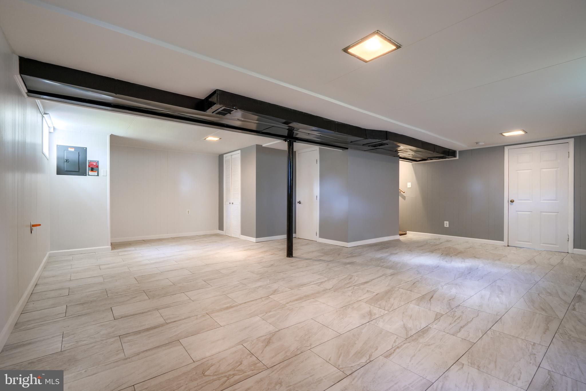 ROCKDALE PLAINS - Residential