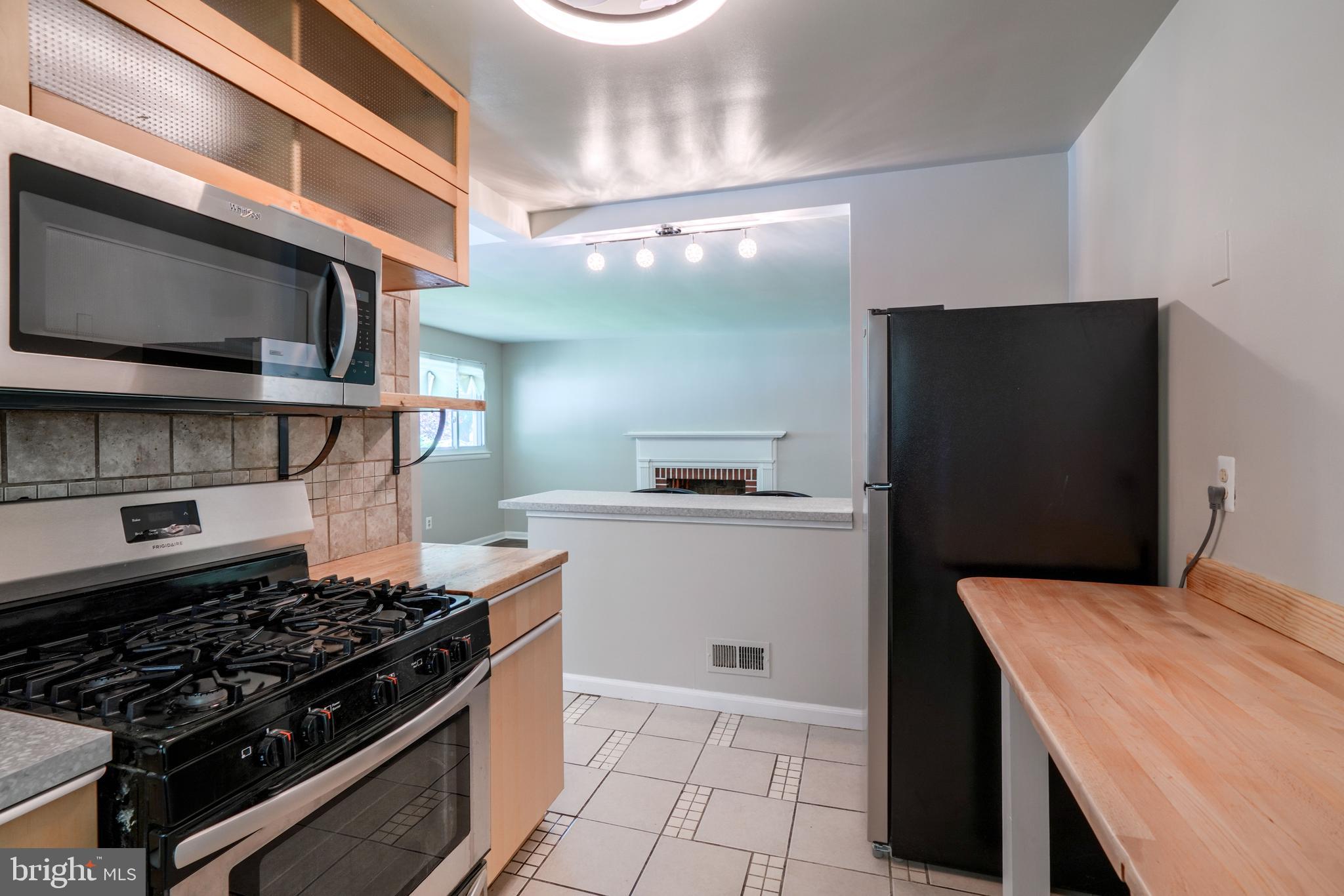 ROCKDALE PLAINS - Residential