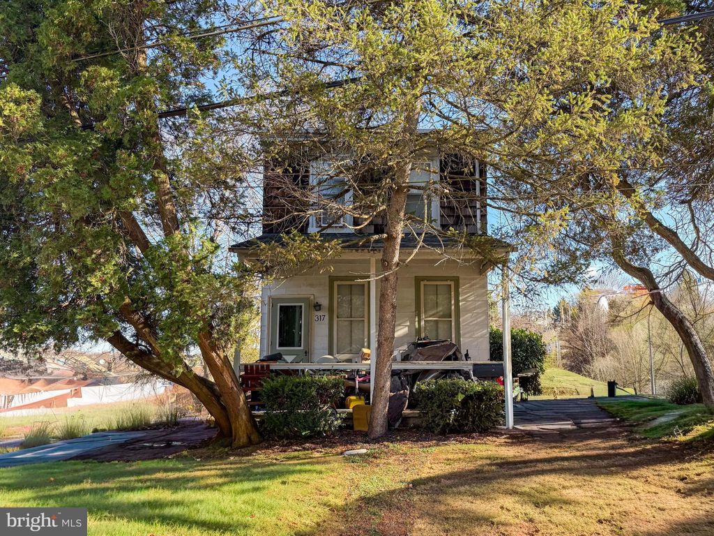 Photo of 317 Marywatersford Road, BALA CYNWYD, PA 19004 (MLS # PAMC2162848)