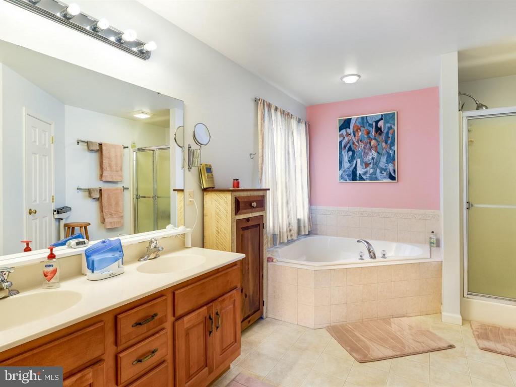 CHARITY GARDENS - Residential