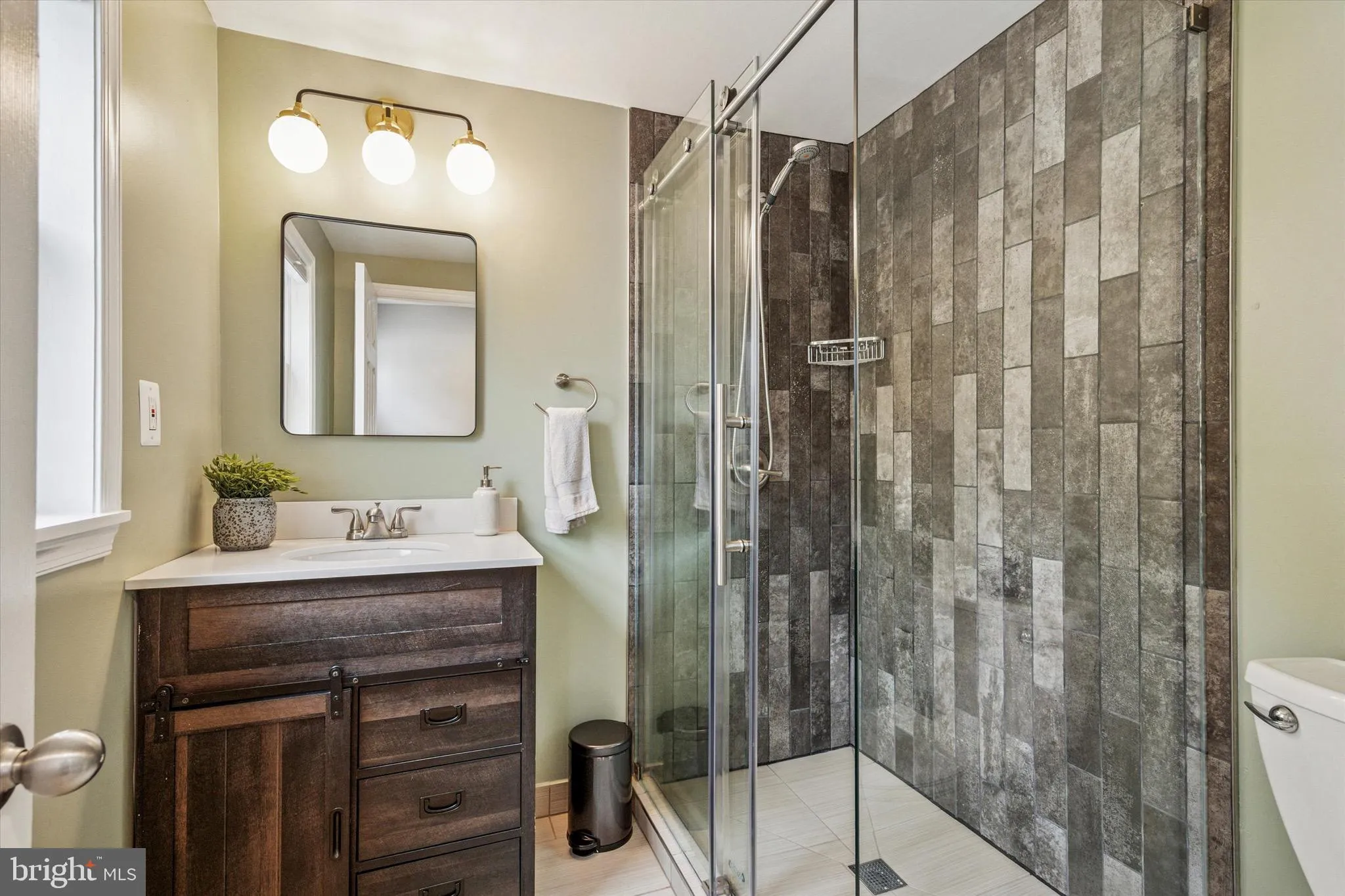 Philadelphia, Pennsylvania 19134, United States, 3 Bedrooms Bedrooms, ,2 BathroomsBathrooms,Residential,Active,186412