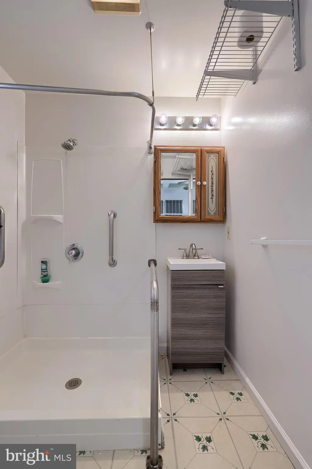 Lancaster, Pennsylvania 17603, United States, 5 Bedrooms Bedrooms, ,2 BathroomsBathrooms,Residential,Active,197044