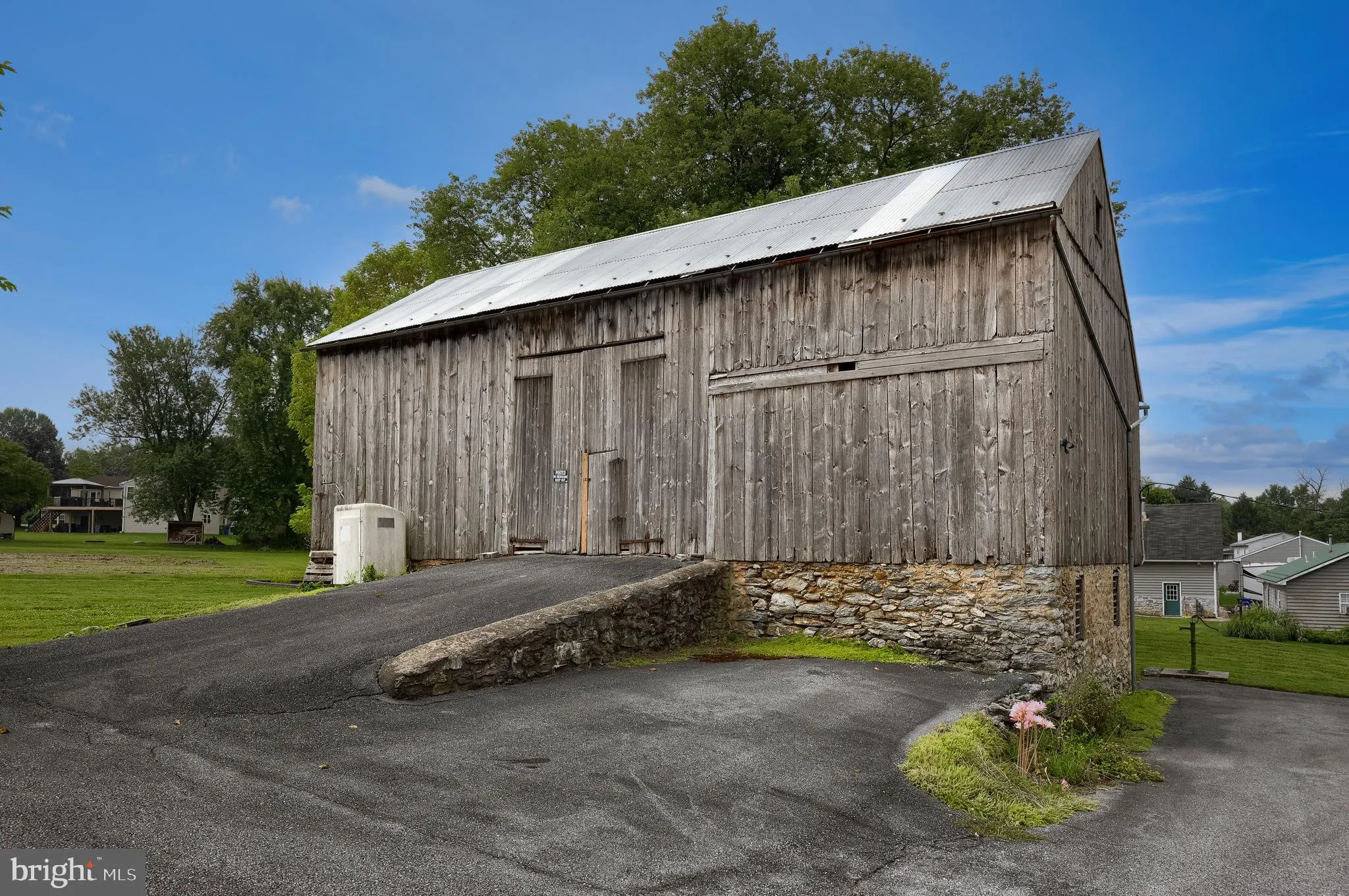 Lancaster, Pennsylvania 17603, United States, 5 Bedrooms Bedrooms, ,2 BathroomsBathrooms,Residential,Active,197044