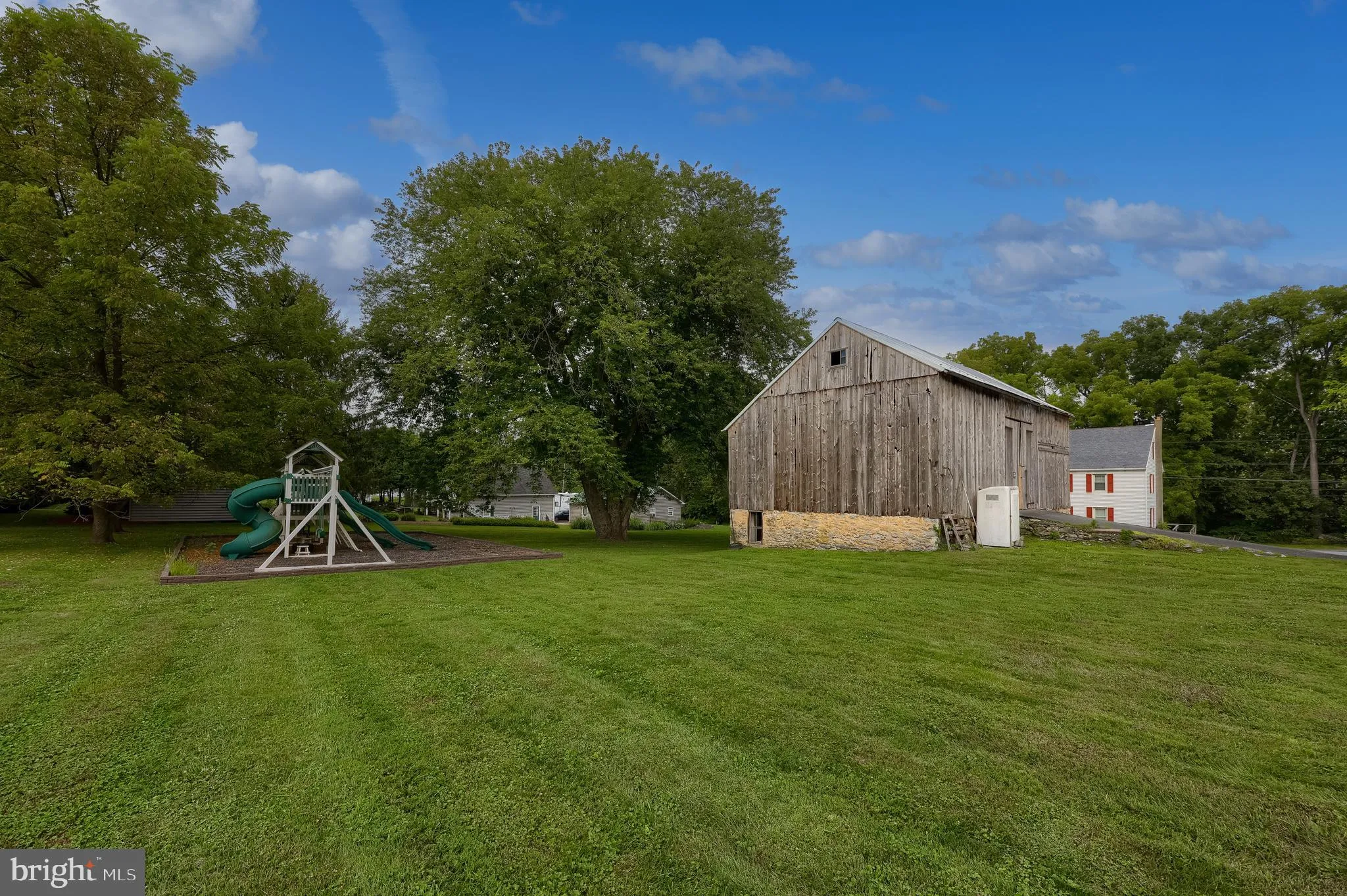 Lancaster, Pennsylvania 17603, United States, 5 Bedrooms Bedrooms, ,2 BathroomsBathrooms,Residential,Active,197044