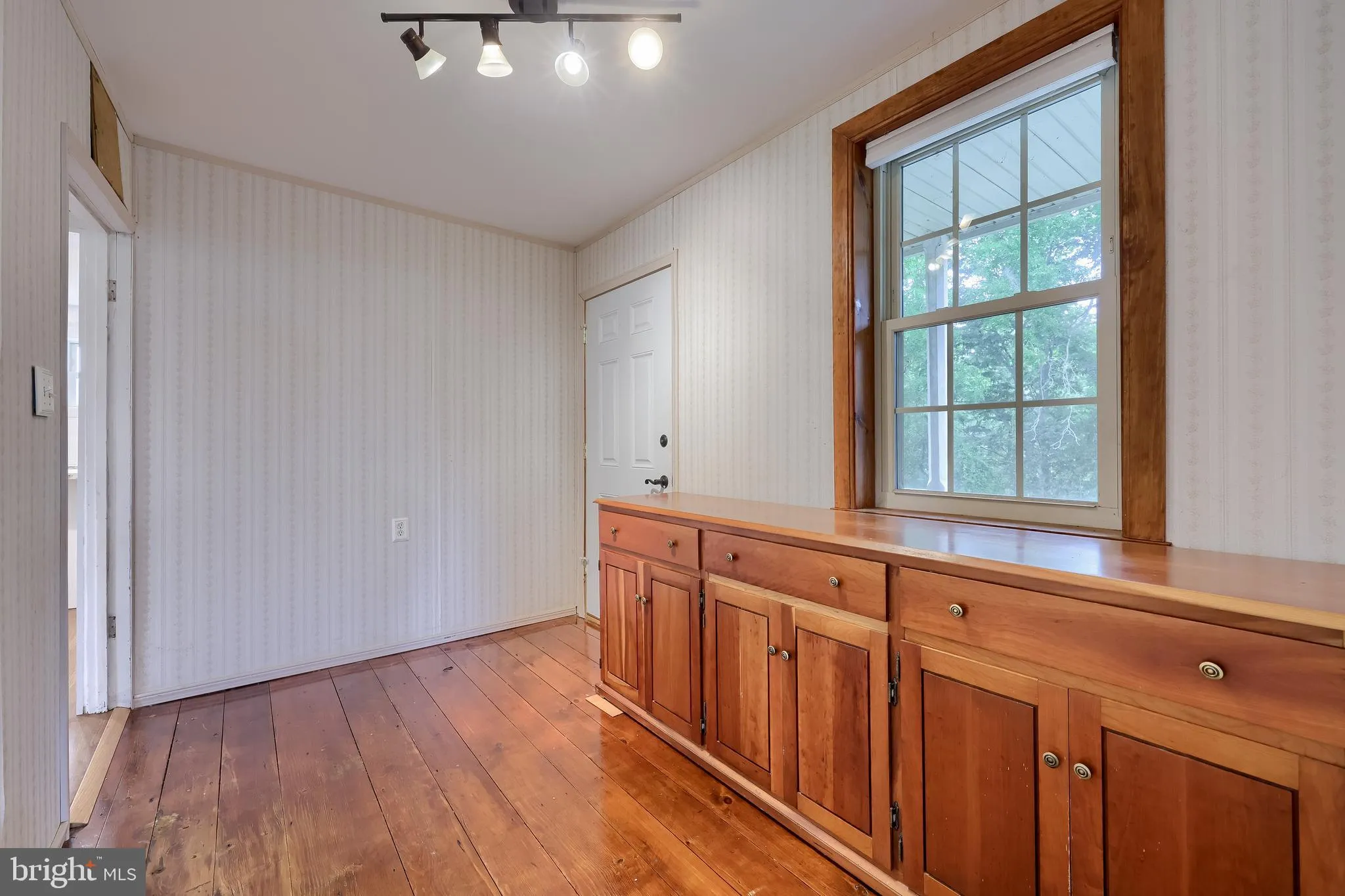 Lancaster, Pennsylvania 17603, United States, 5 Bedrooms Bedrooms, ,2 BathroomsBathrooms,Residential,Active,197044