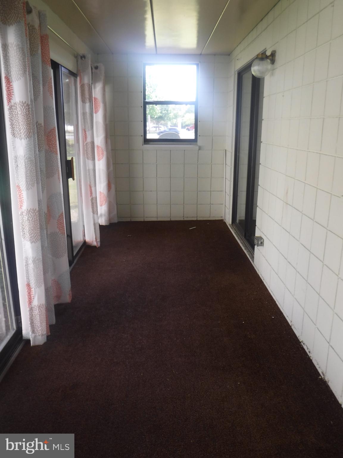 OLDE OAK - Residential Lease