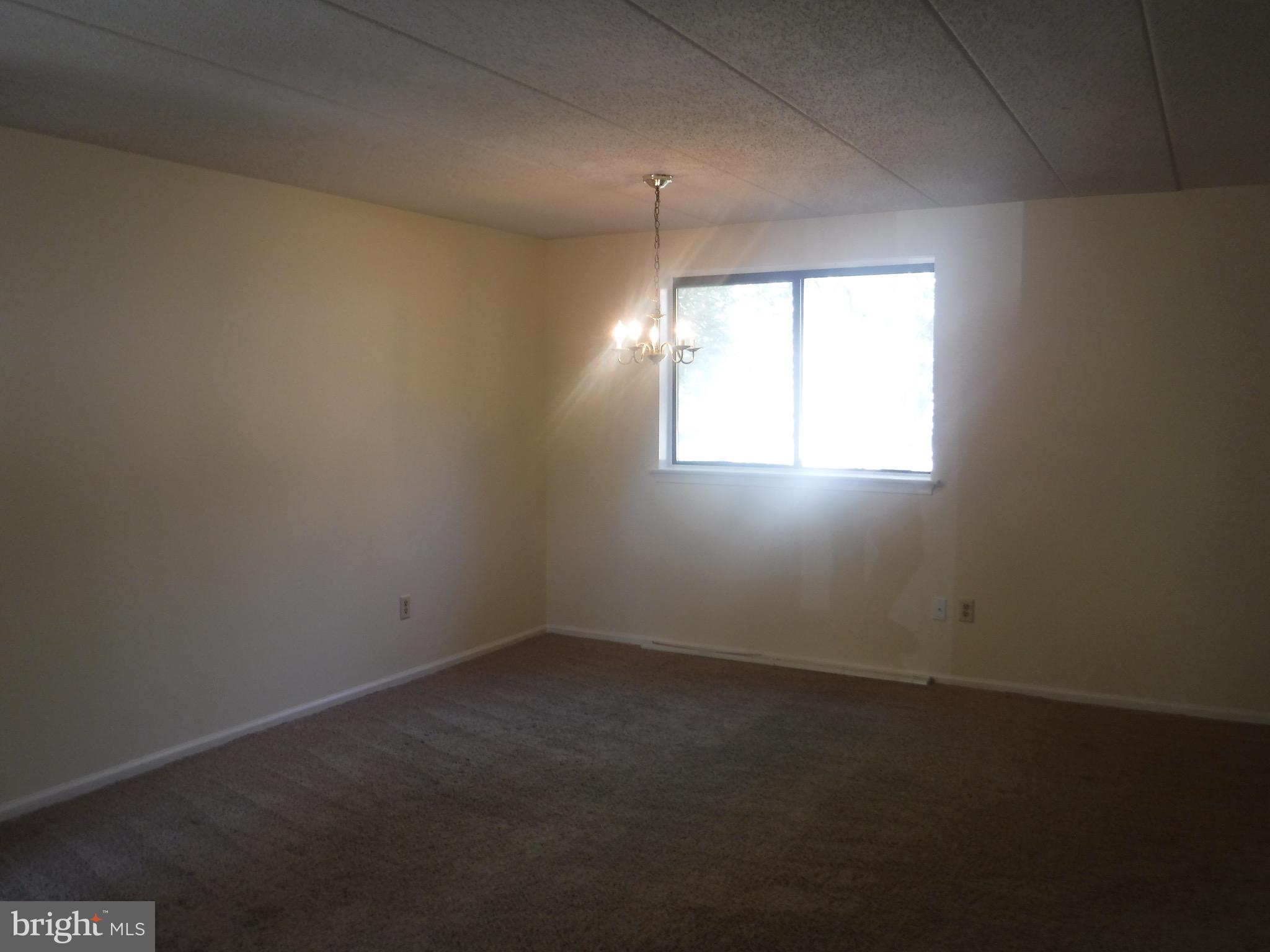 OLDE OAK - Residential Lease