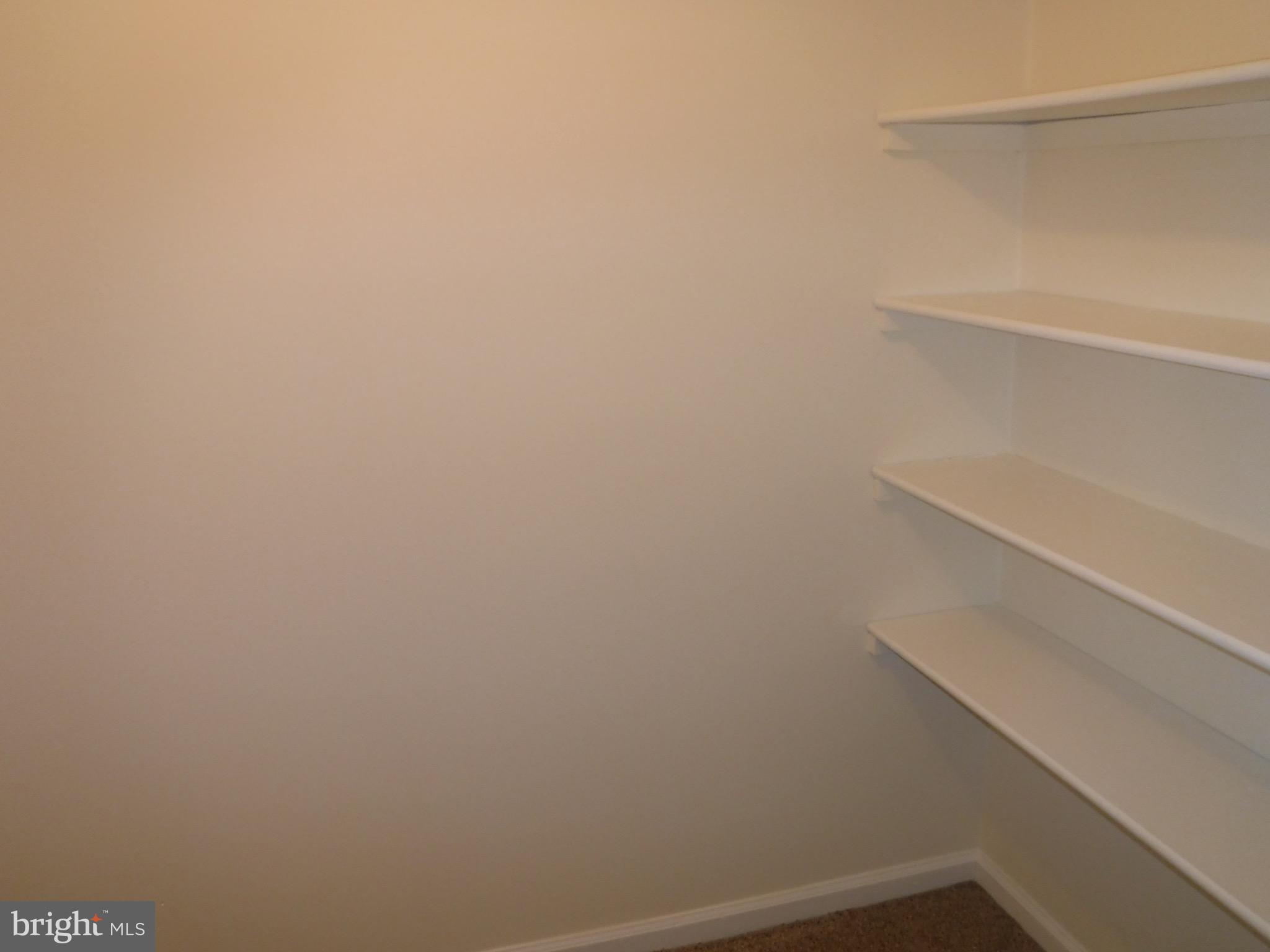 OLDE OAK - Residential Lease