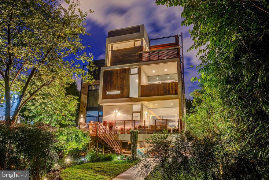 NEW PRICE! Best VALUE in DC!! Incredible Modern masterpiece w/ apprx 6100 SF and  1250 SF ROOF DECK w/ Panoramic views. 2-story Living Rm w/ FP. SOARING ceilings, floor-to-ceiling windows. AMAZING owner BA -double Steam Shower, Jacuzzi, heated flrs. LL Apt w/ second kitchen, 4 Guest Rms + 2 BAs. 3-Car GATED parking. AMAZING QUALITY   MUST SEE!  LIKE NOTHING IN GEORGETOWN!