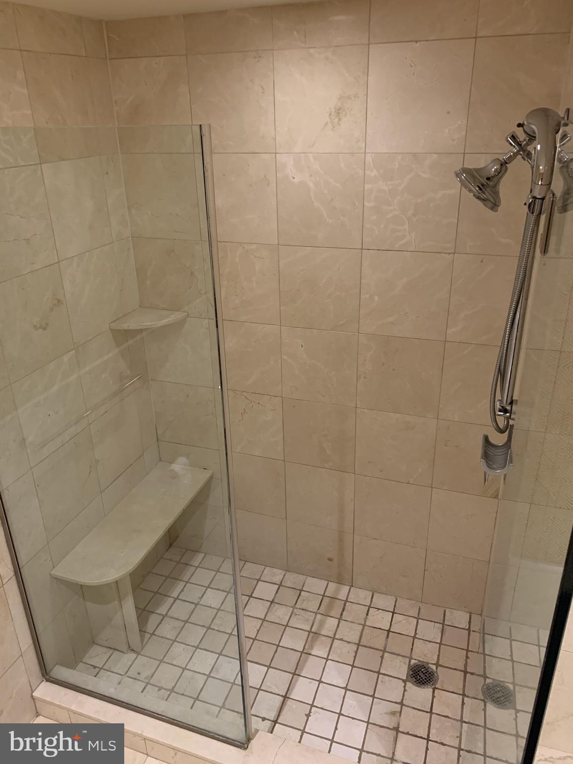 OLD CITY - Residential Lease