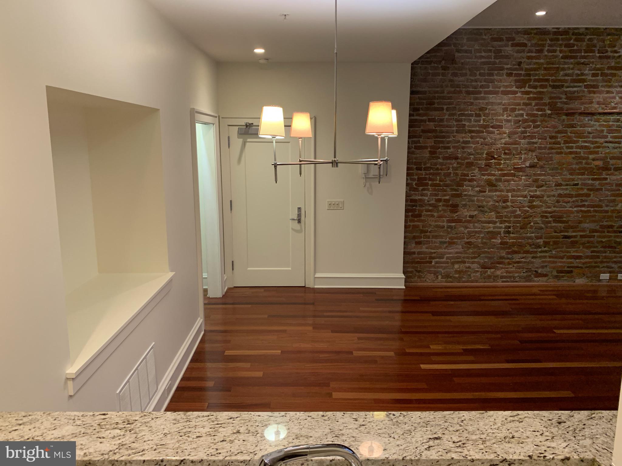 OLD CITY - Residential Lease