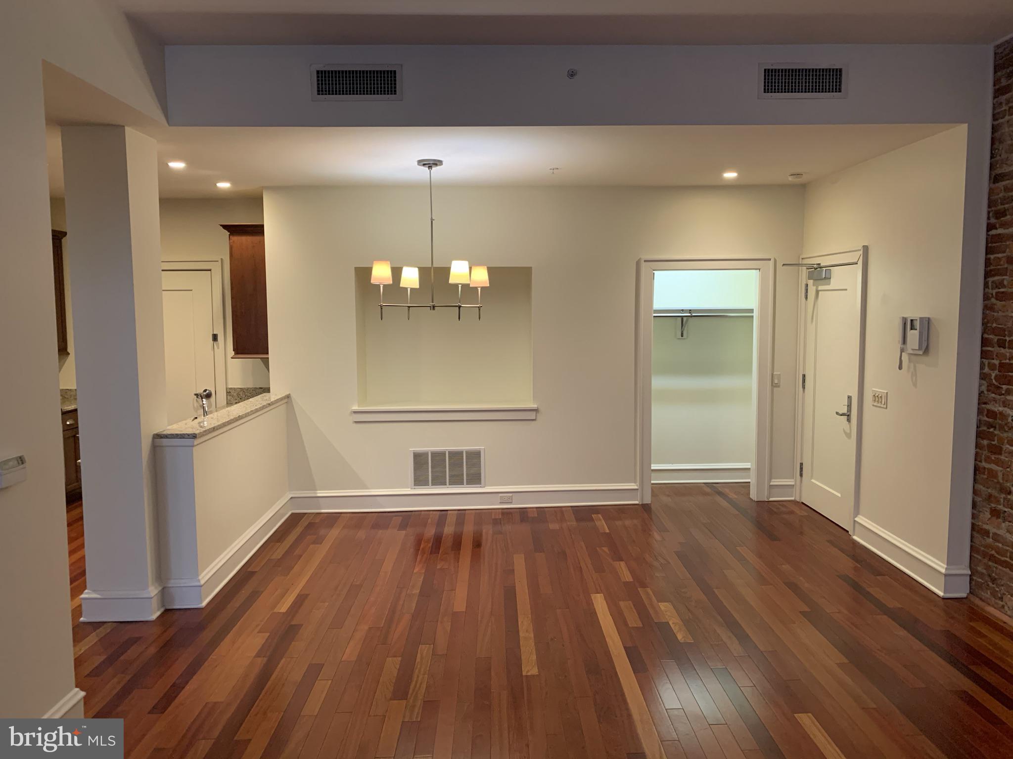 OLD CITY - Residential Lease