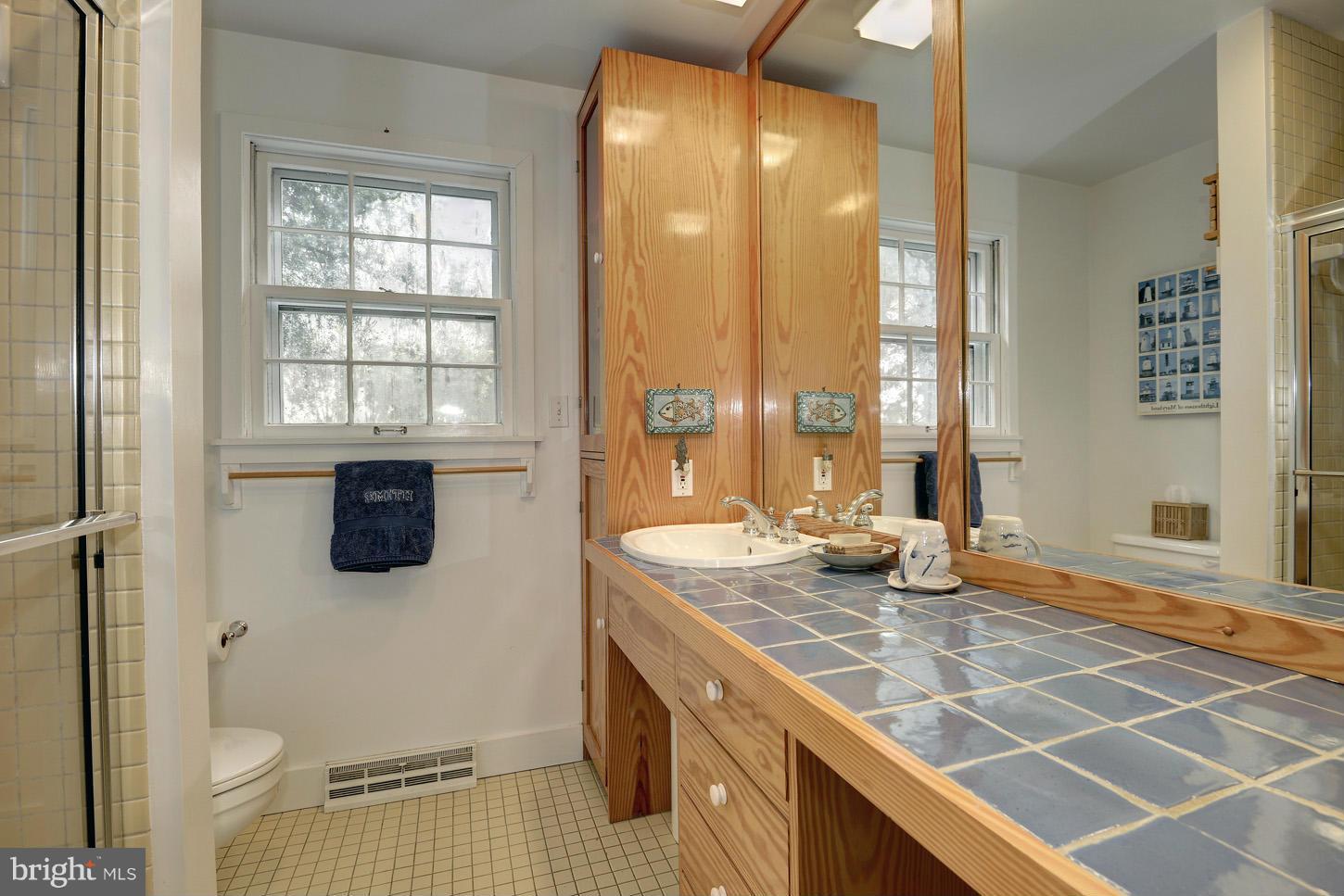 SHADY SIDE - Residential