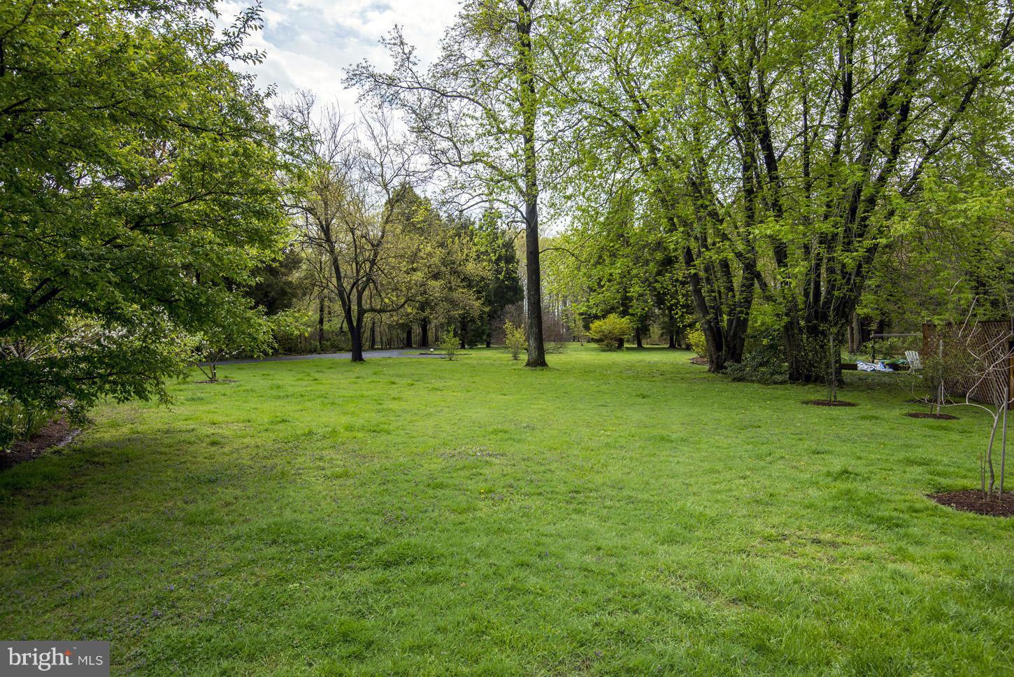 SHADY SIDE - Residential