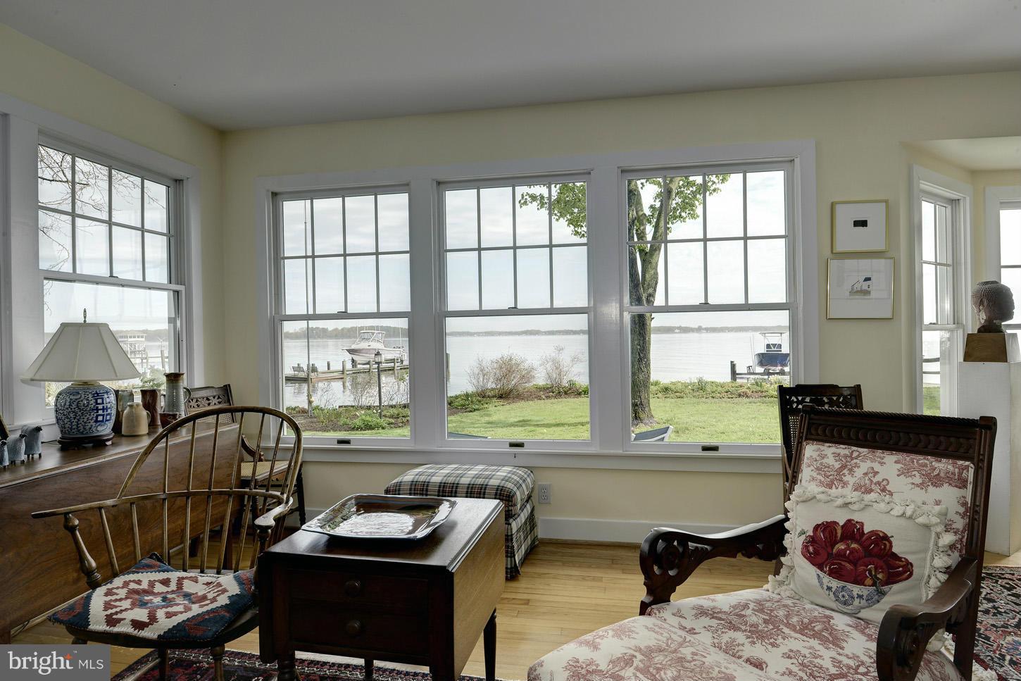 SHADY SIDE - Residential