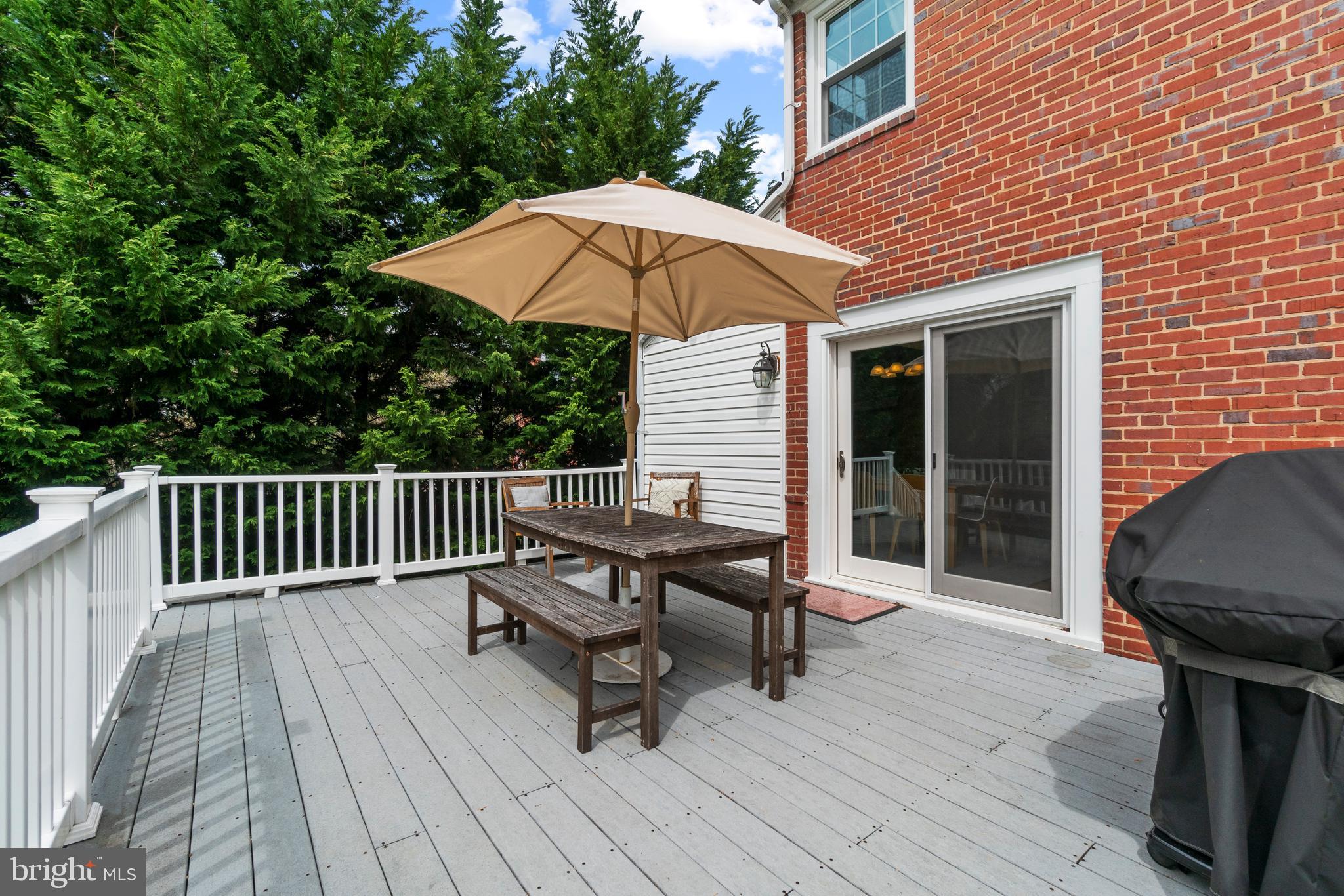 LOCH HILL - Residential