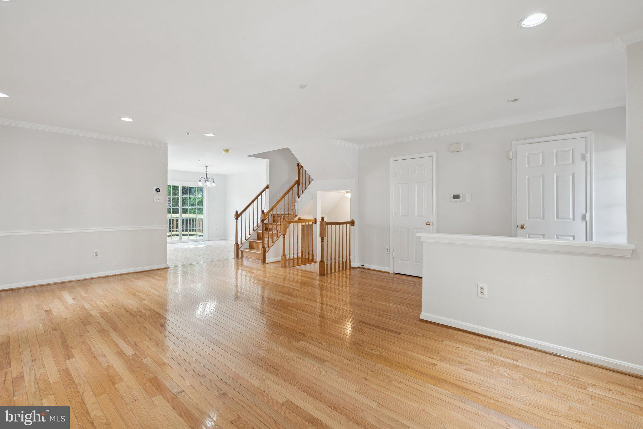 2318 MASSANUTTEN DRIVE