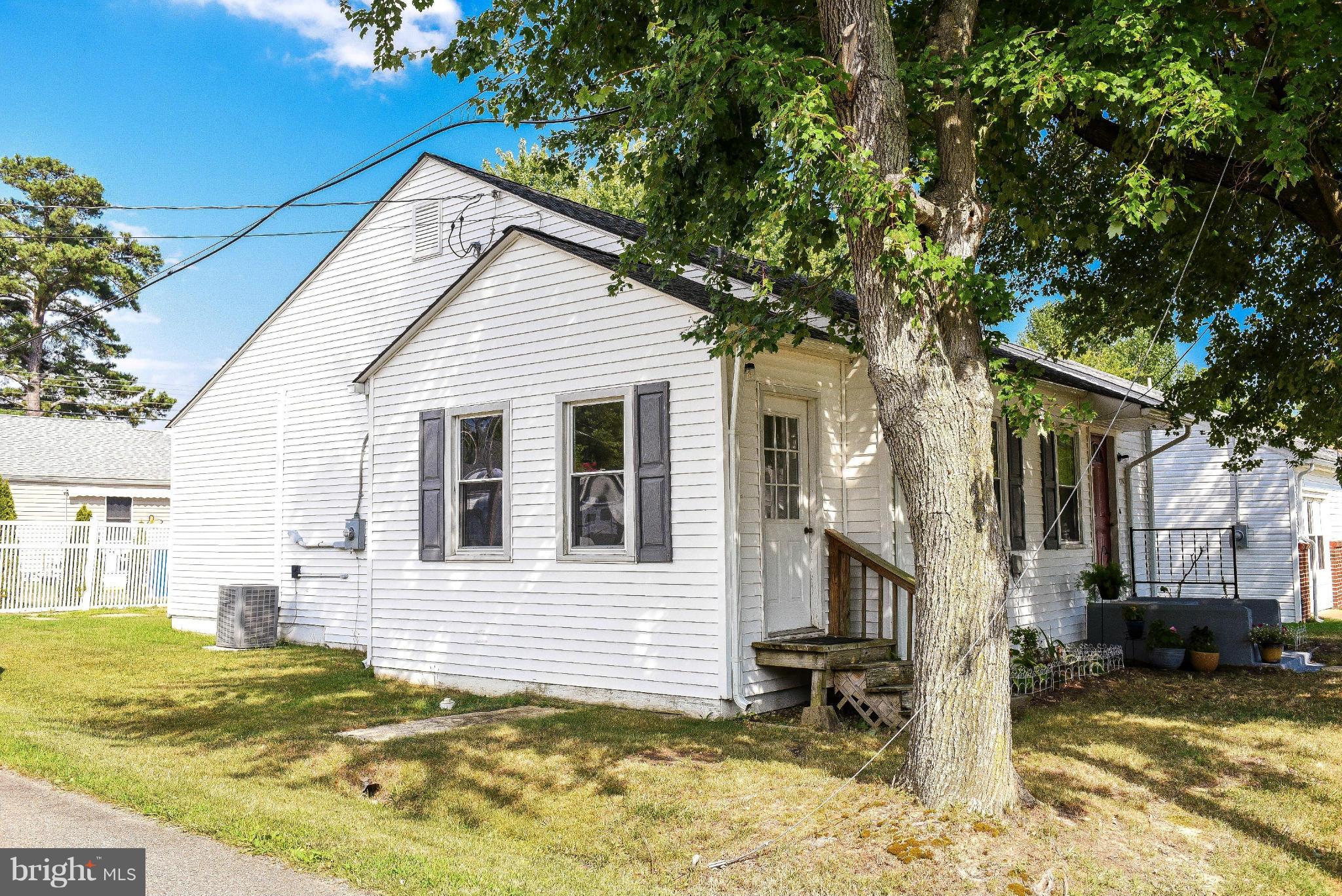 ST GEORGE BEACH - Residential