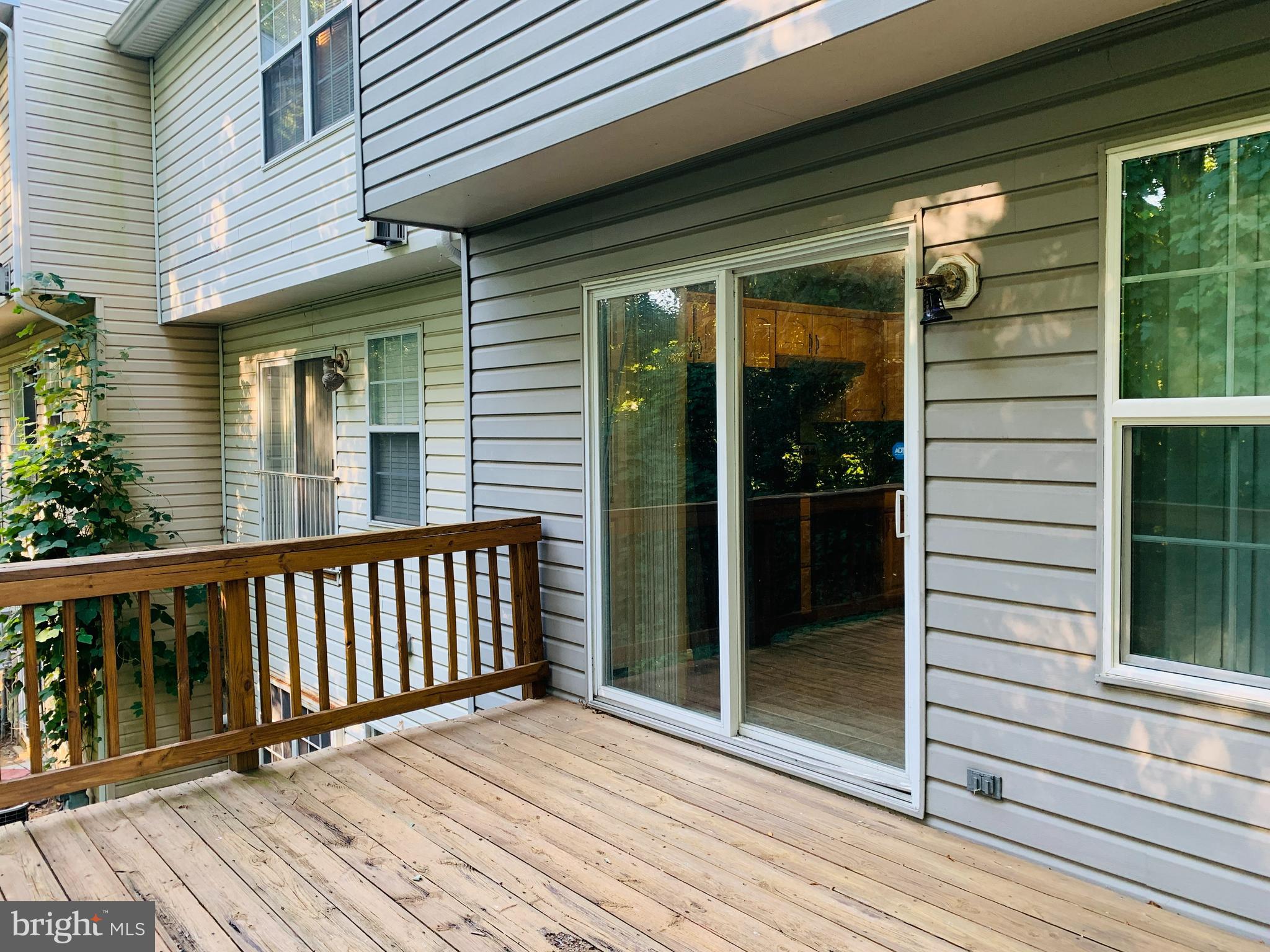 HILL OAKS CONDO - Residential Lease