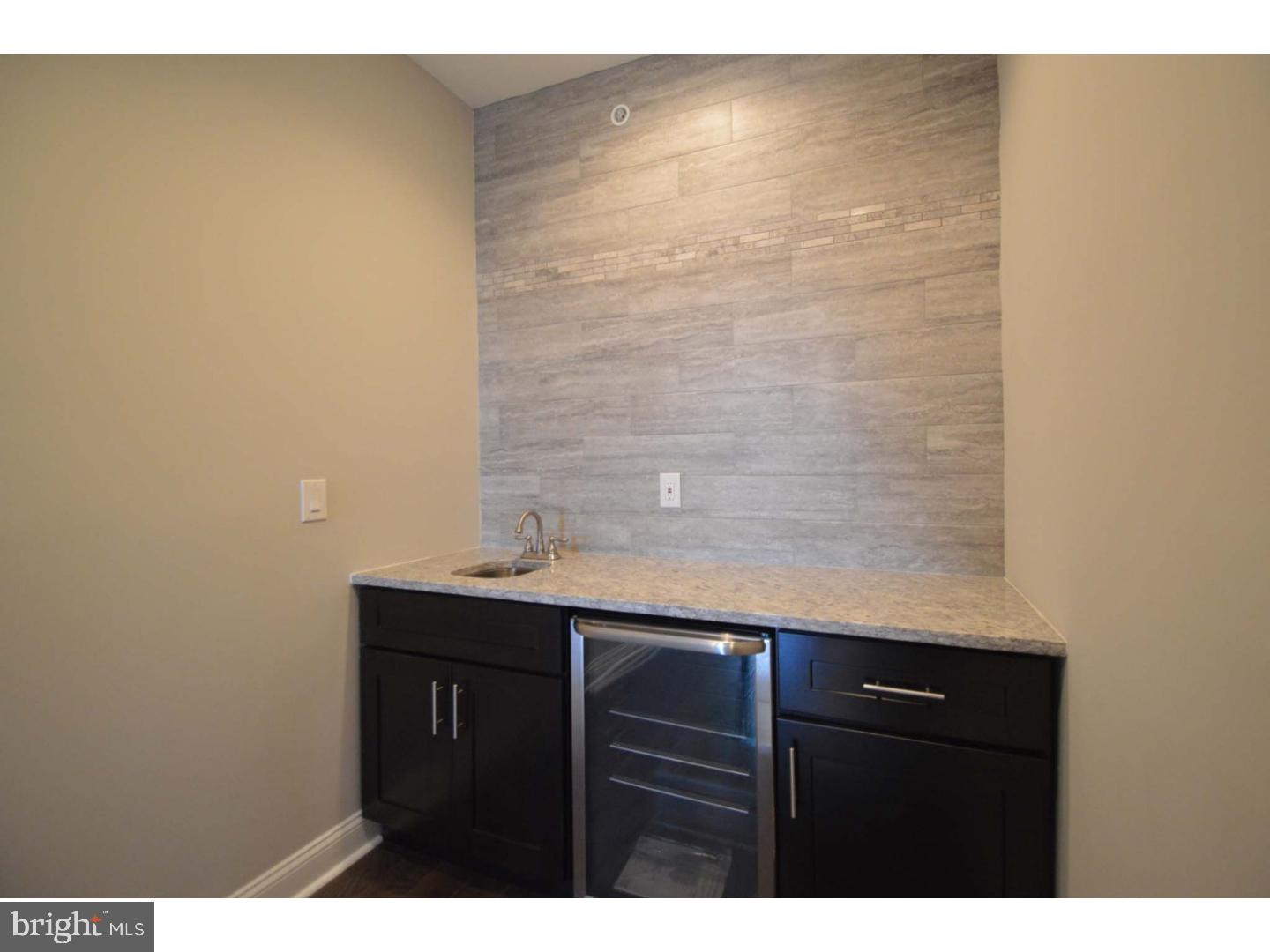 POINT BREEZE - Residential Lease