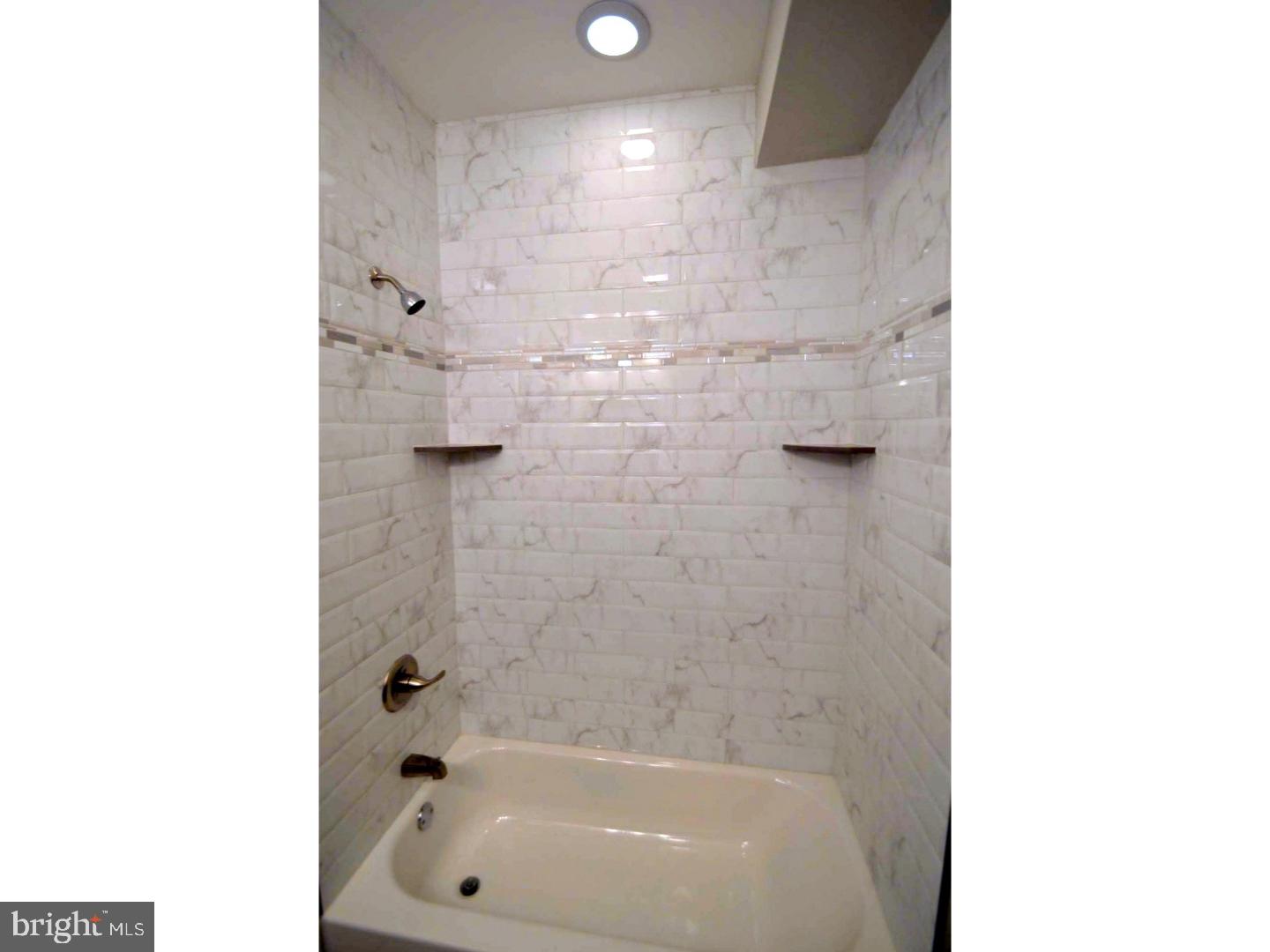 POINT BREEZE - Residential Lease