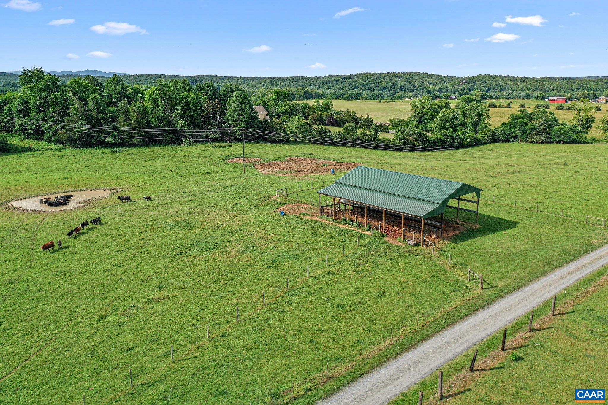 315 RIVER BEND LN