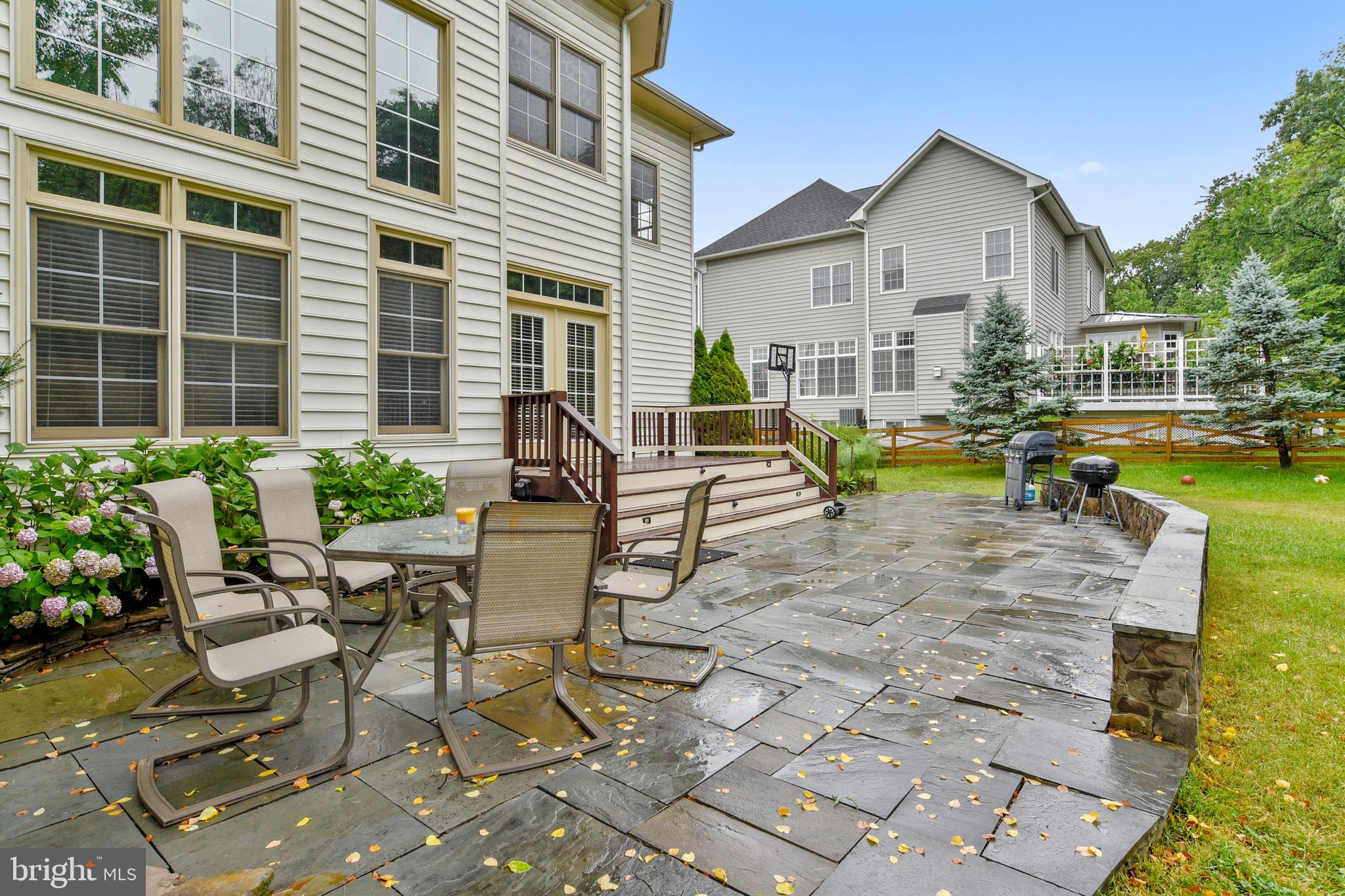 SUMNER LAKE - Residential