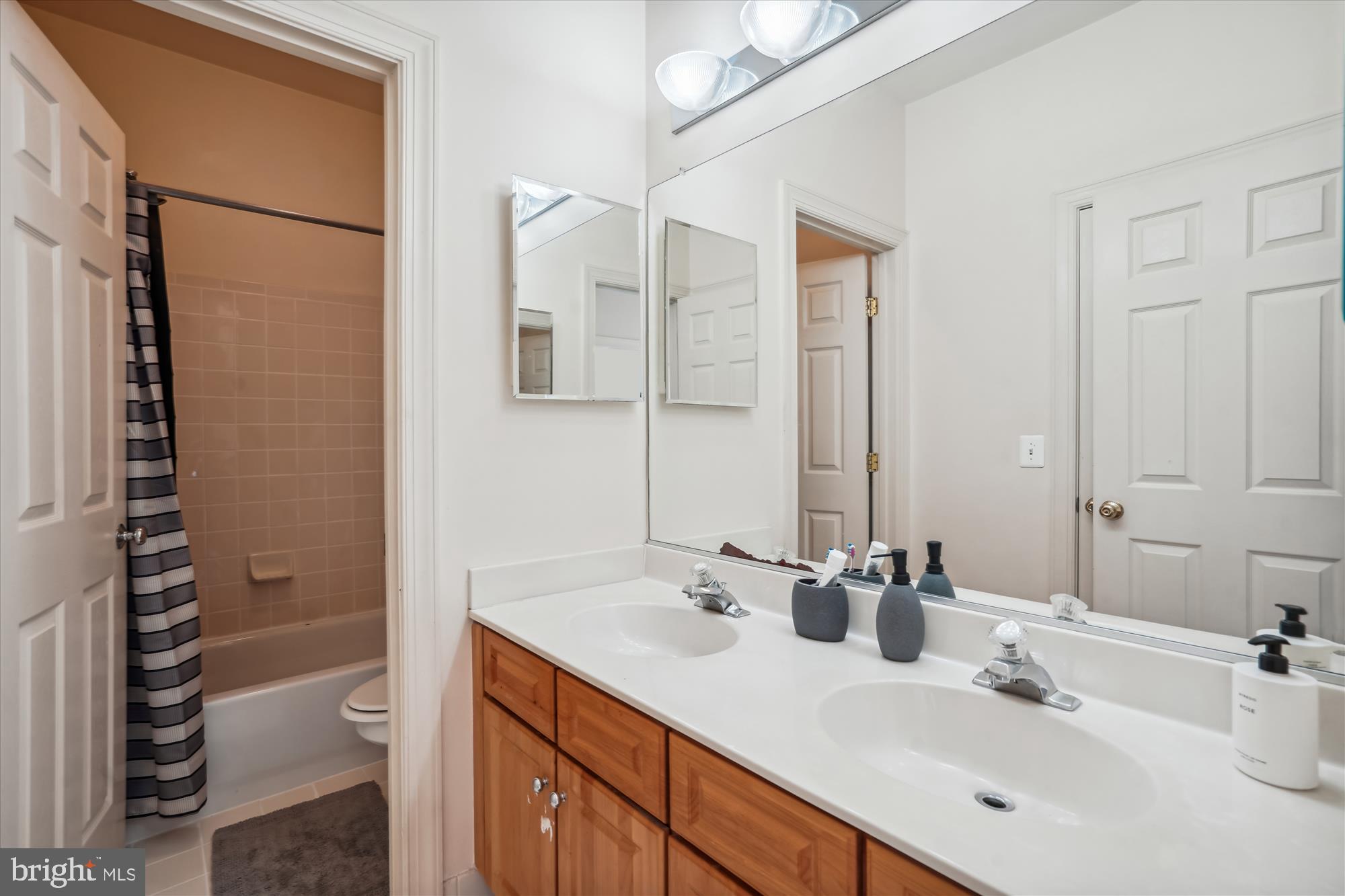 SUMNER LAKE - Residential