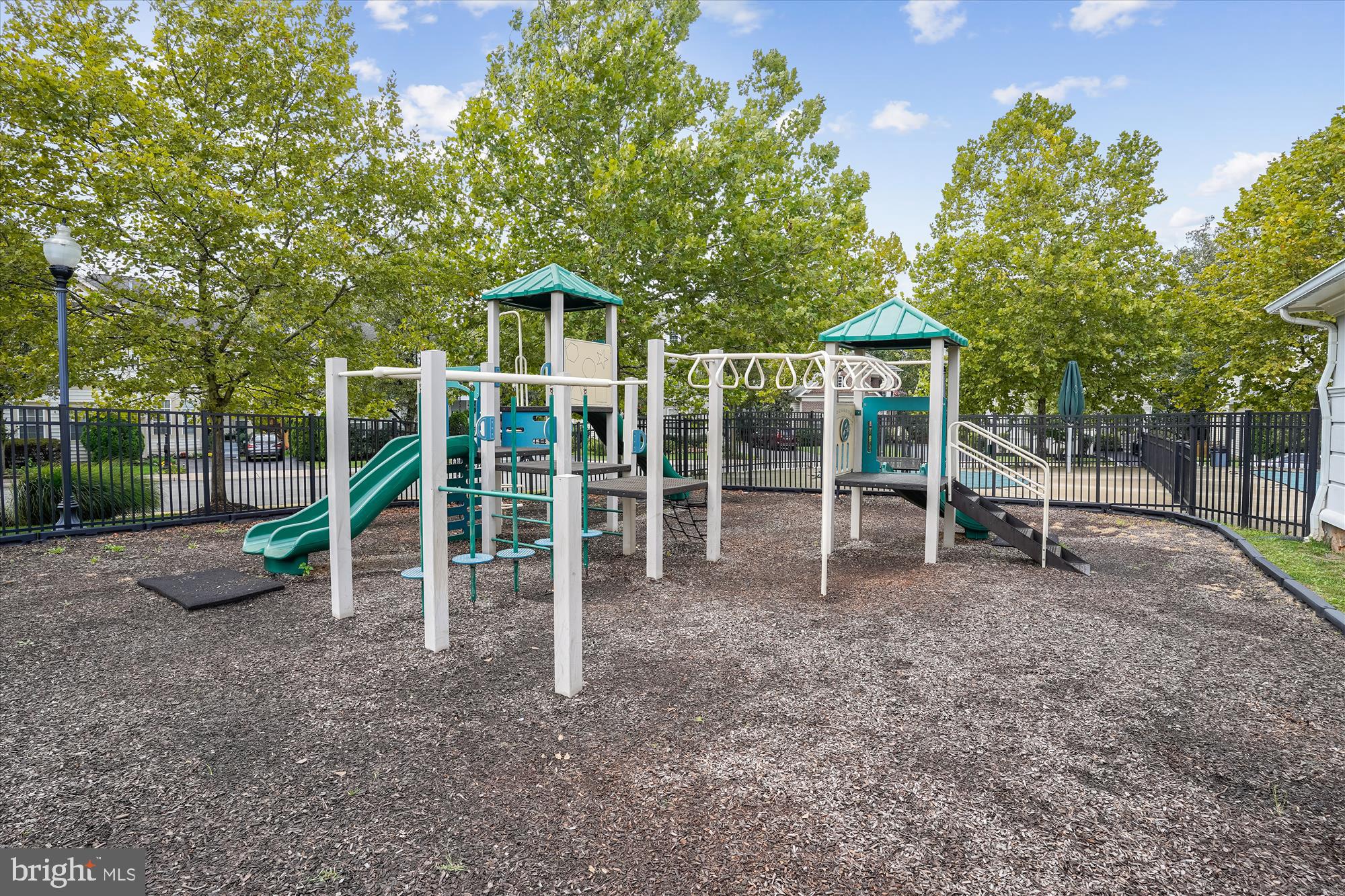 SUMNER LAKE - Residential