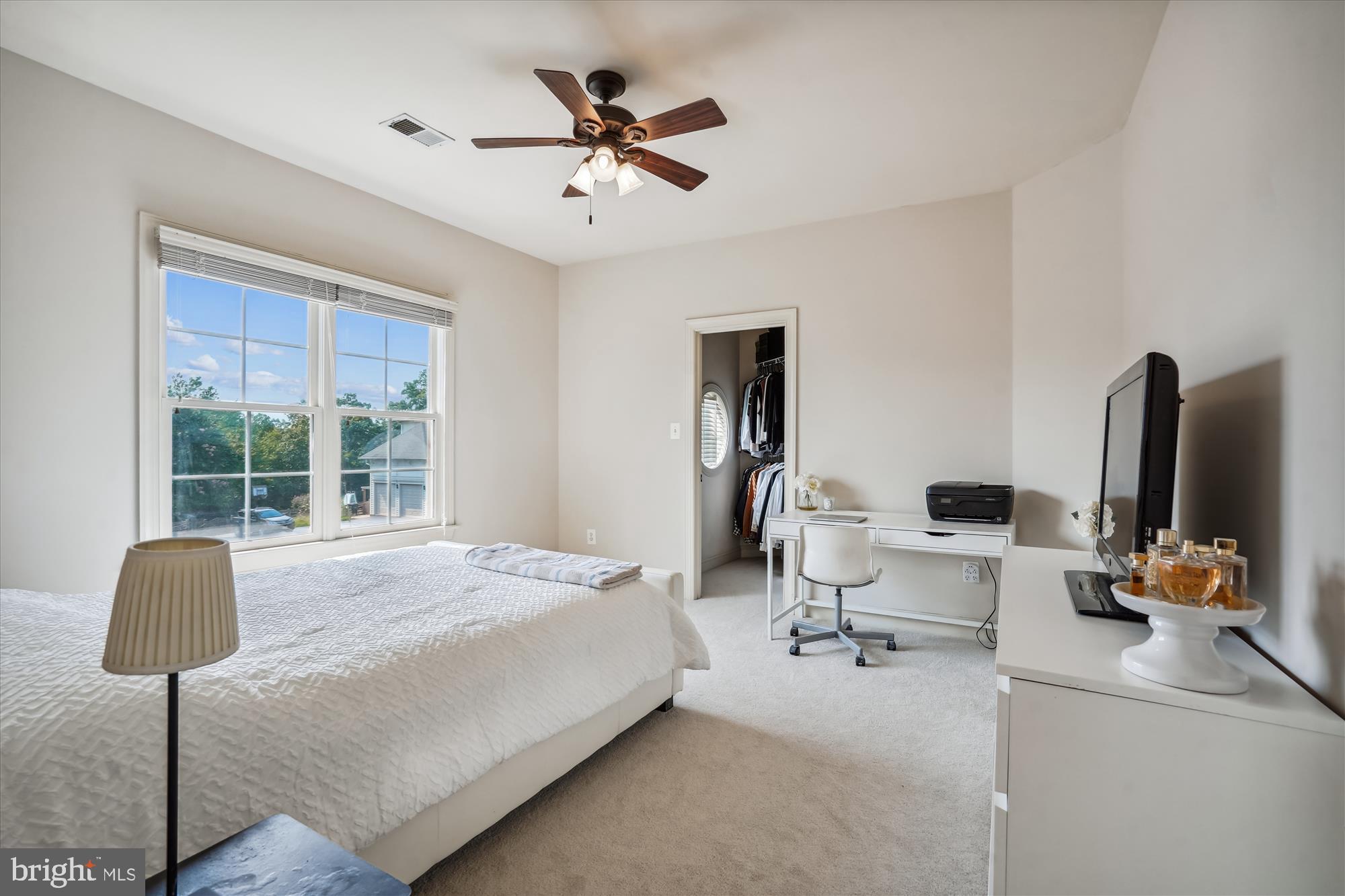 SUMNER LAKE - Residential