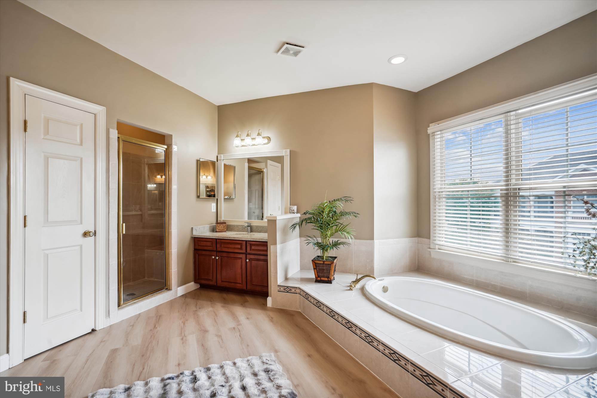 SUMNER LAKE - Residential