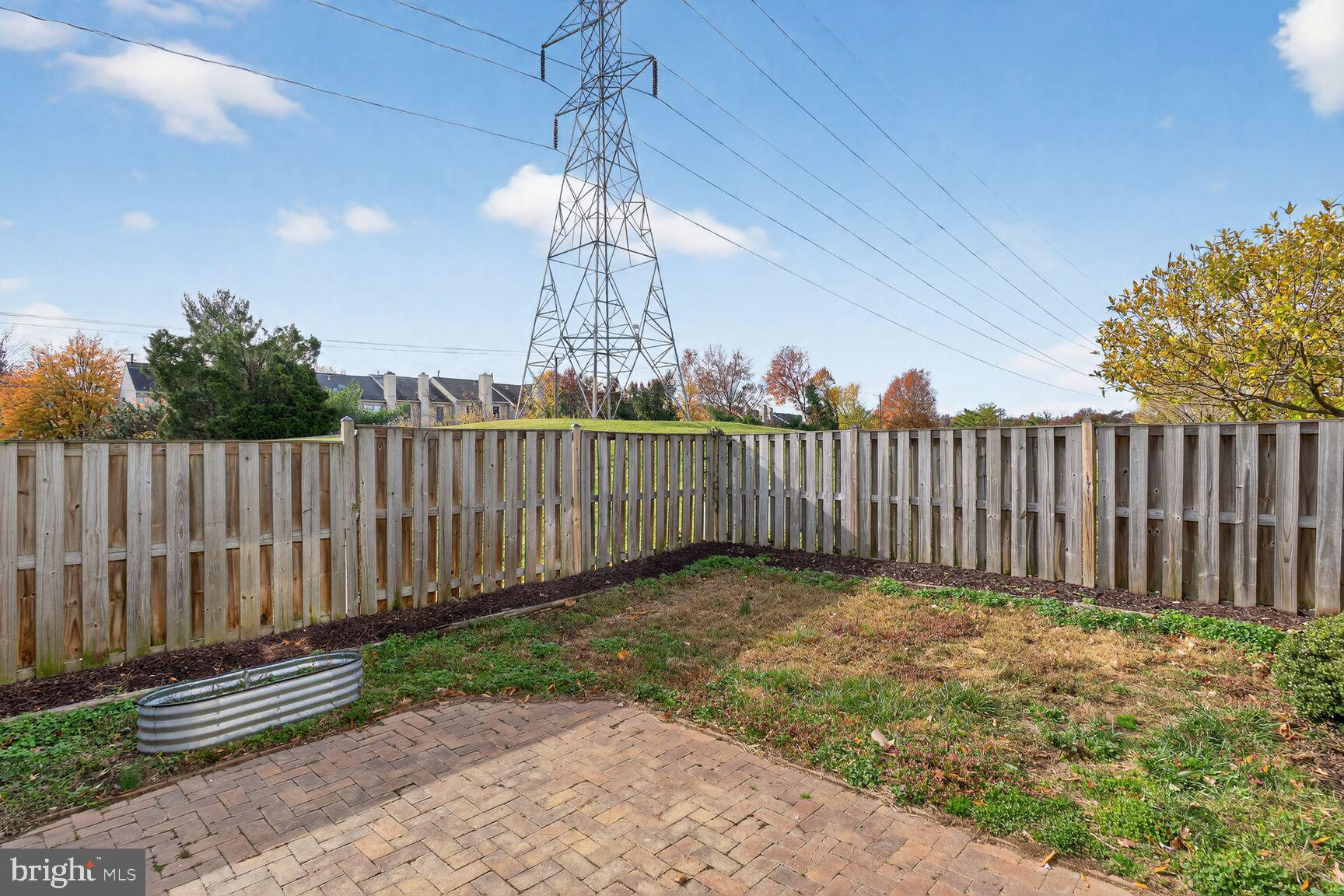 LANDSDOWNE - Residential