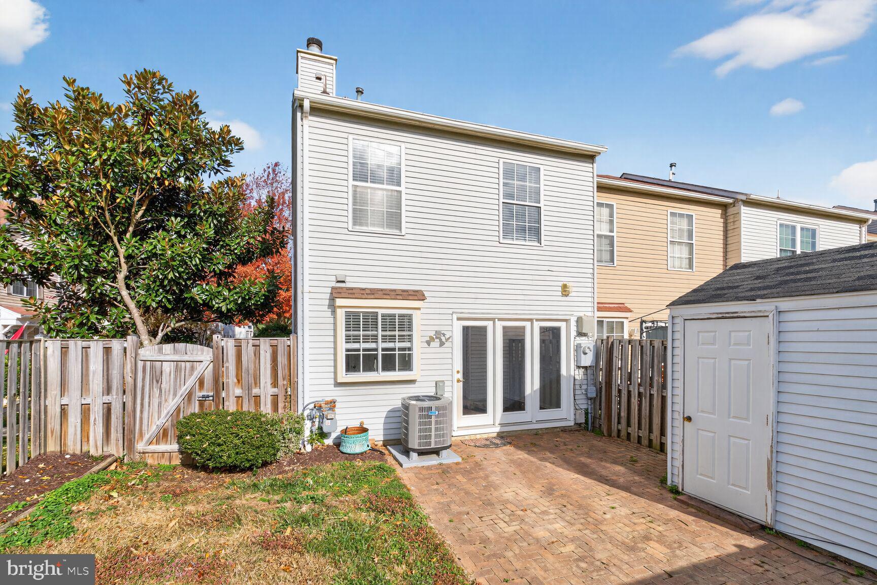 LANDSDOWNE - Residential