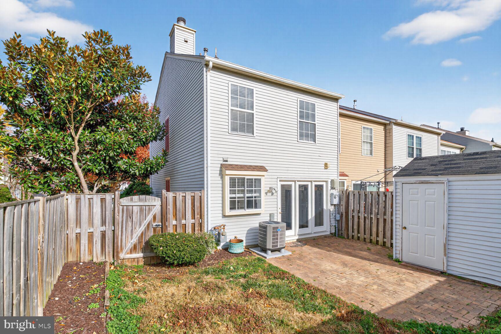 LANDSDOWNE - Residential