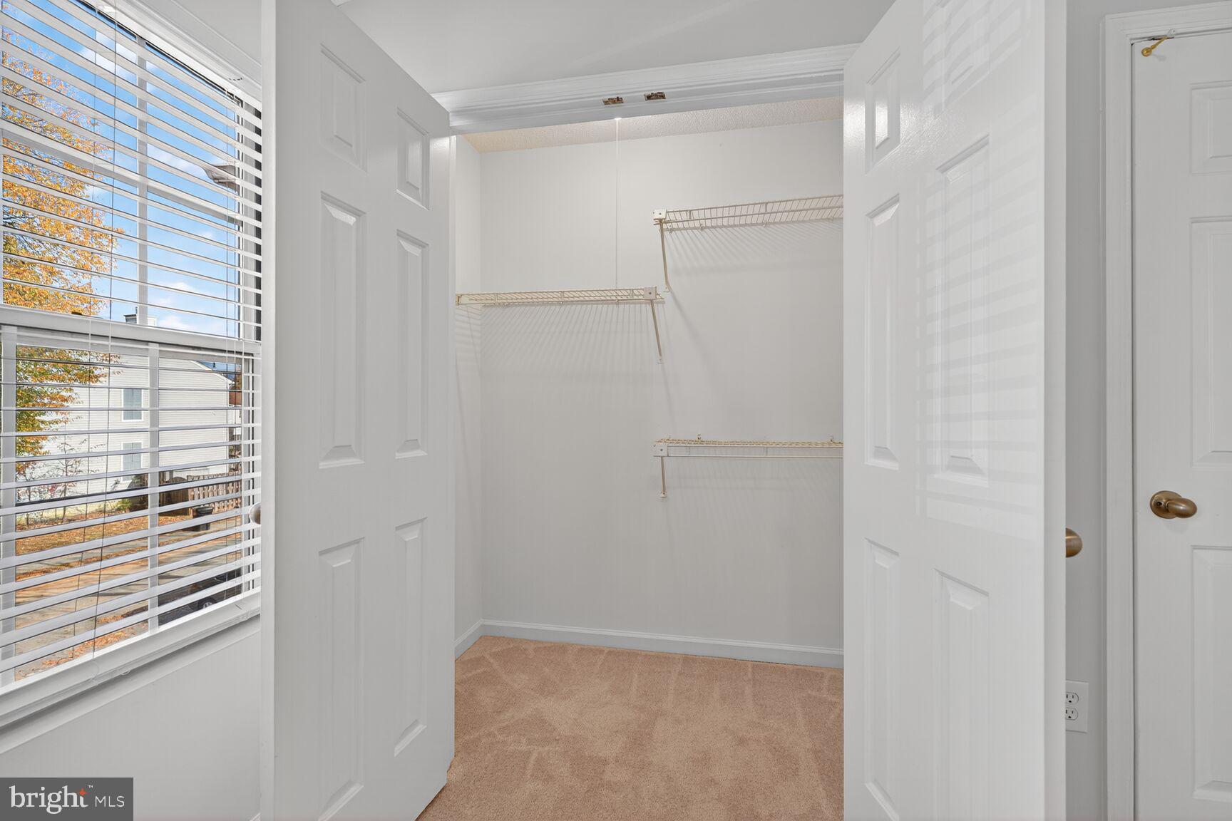 LANDSDOWNE - Residential