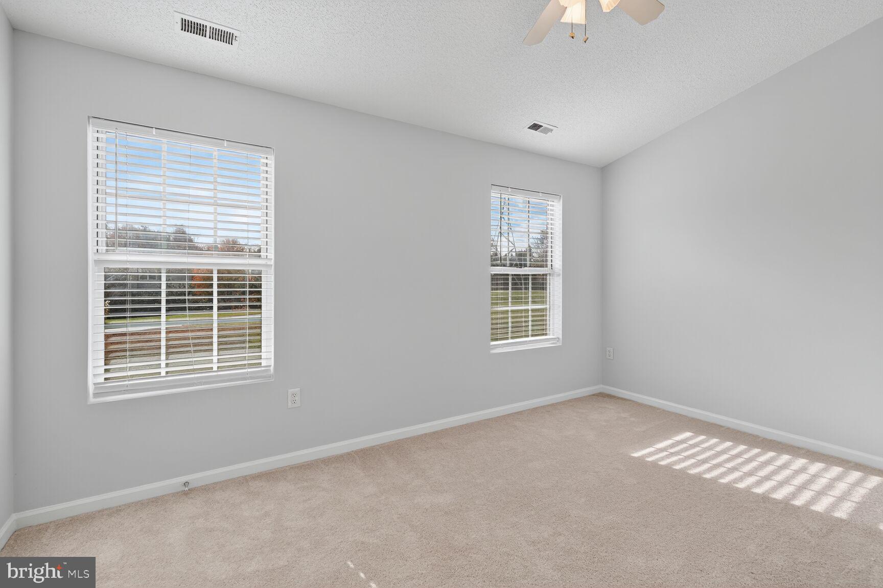 LANDSDOWNE - Residential