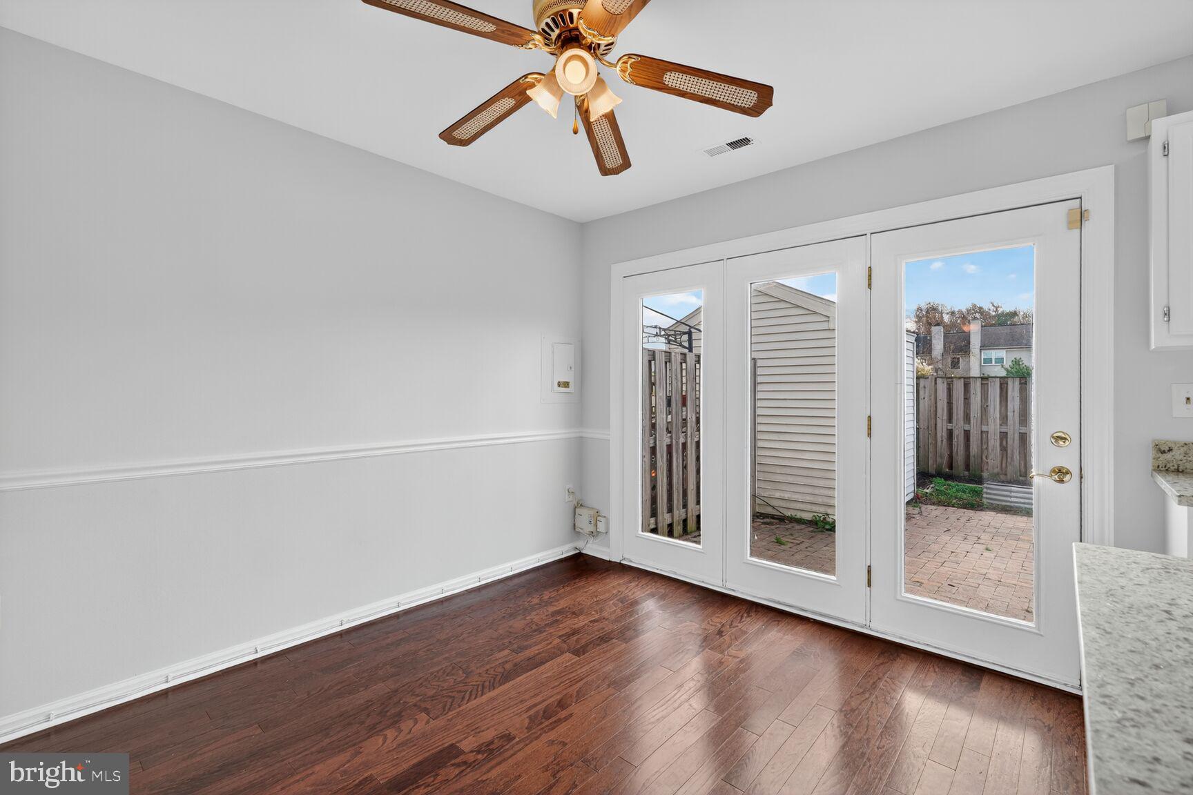 LANDSDOWNE - Residential