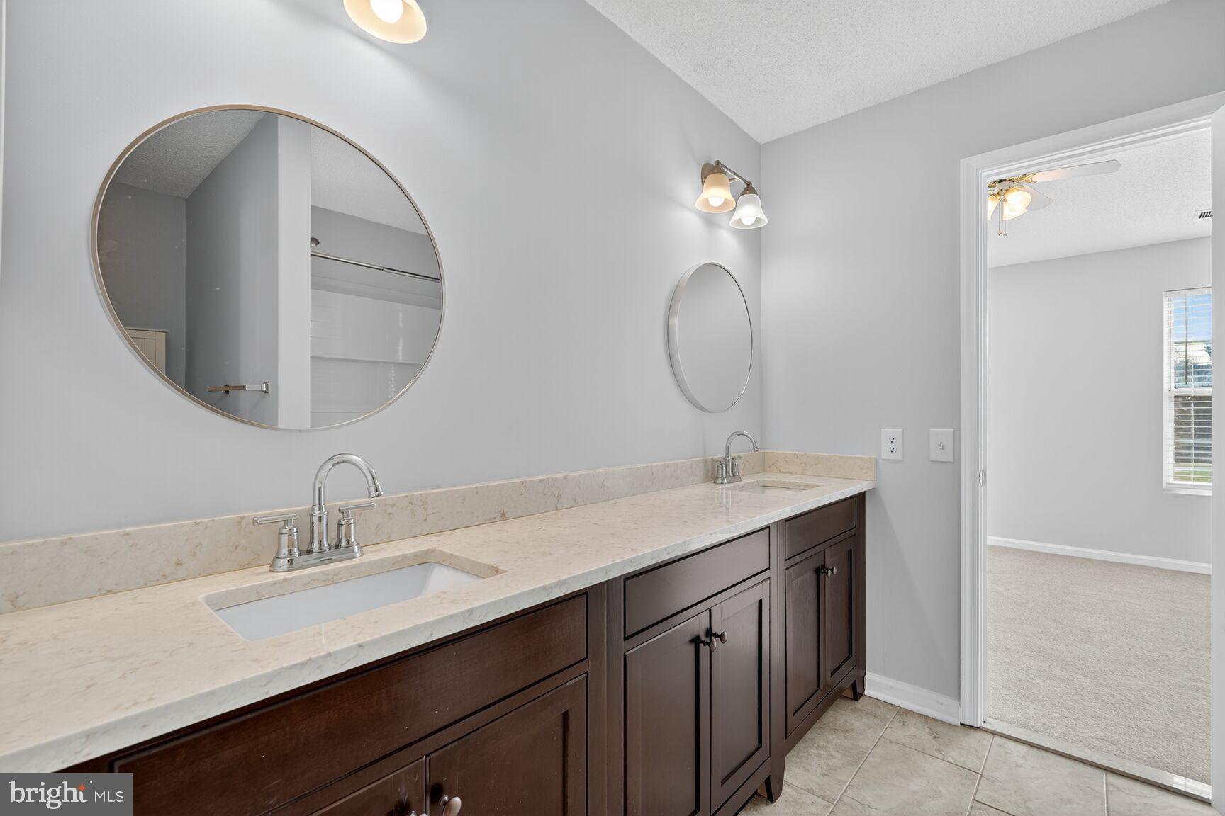 LANDSDOWNE - Residential