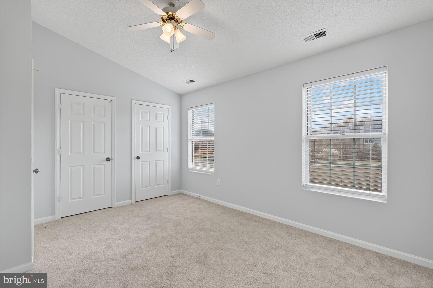 LANDSDOWNE - Residential